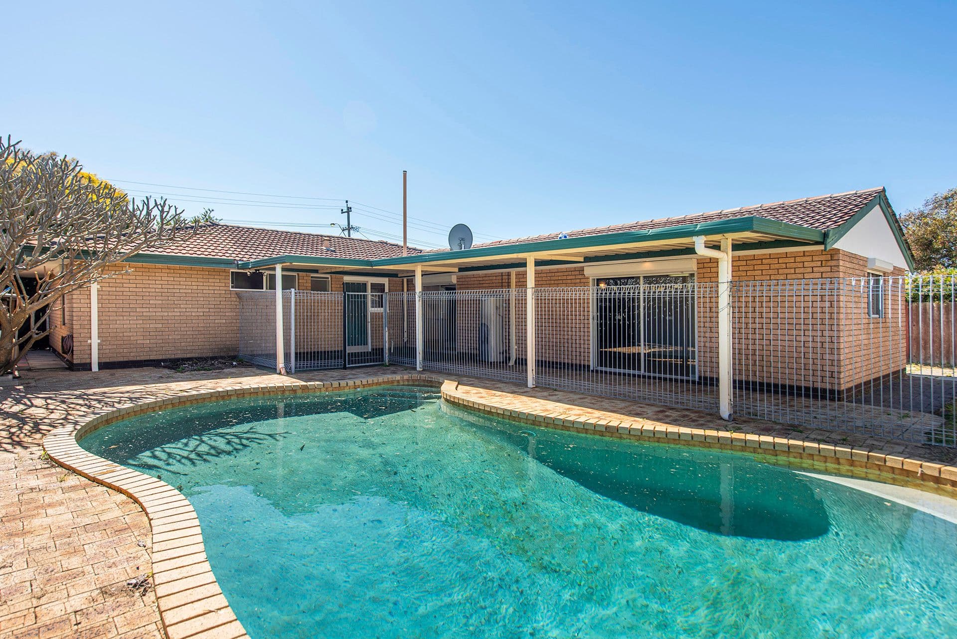21 Graveney Way, Maddington, WA, 6109, Maddington - Thumbnail 2
