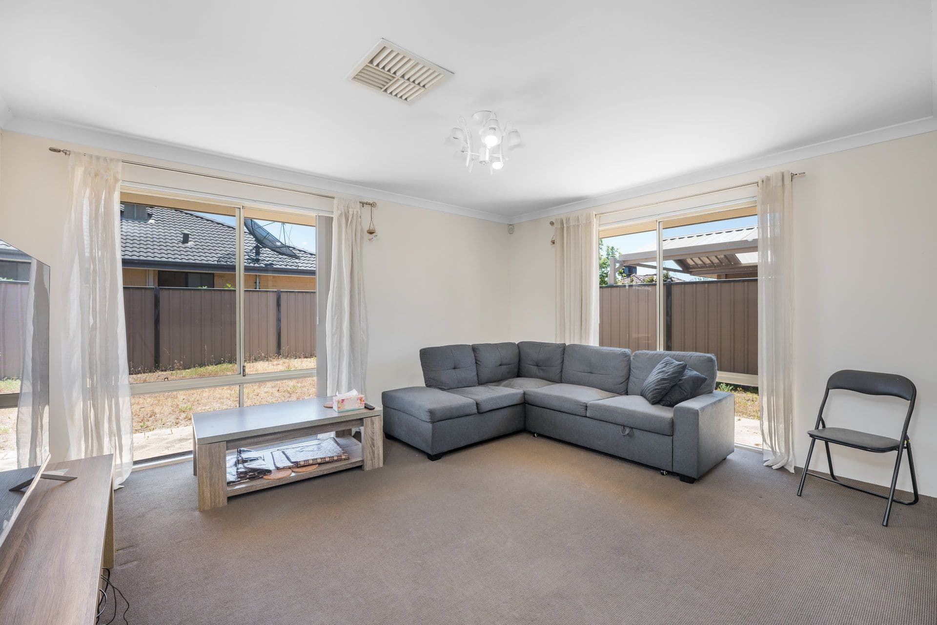 99 Birnam Road, Canning Vale, WA, 6155, Canning Vale - Thumbnail 3