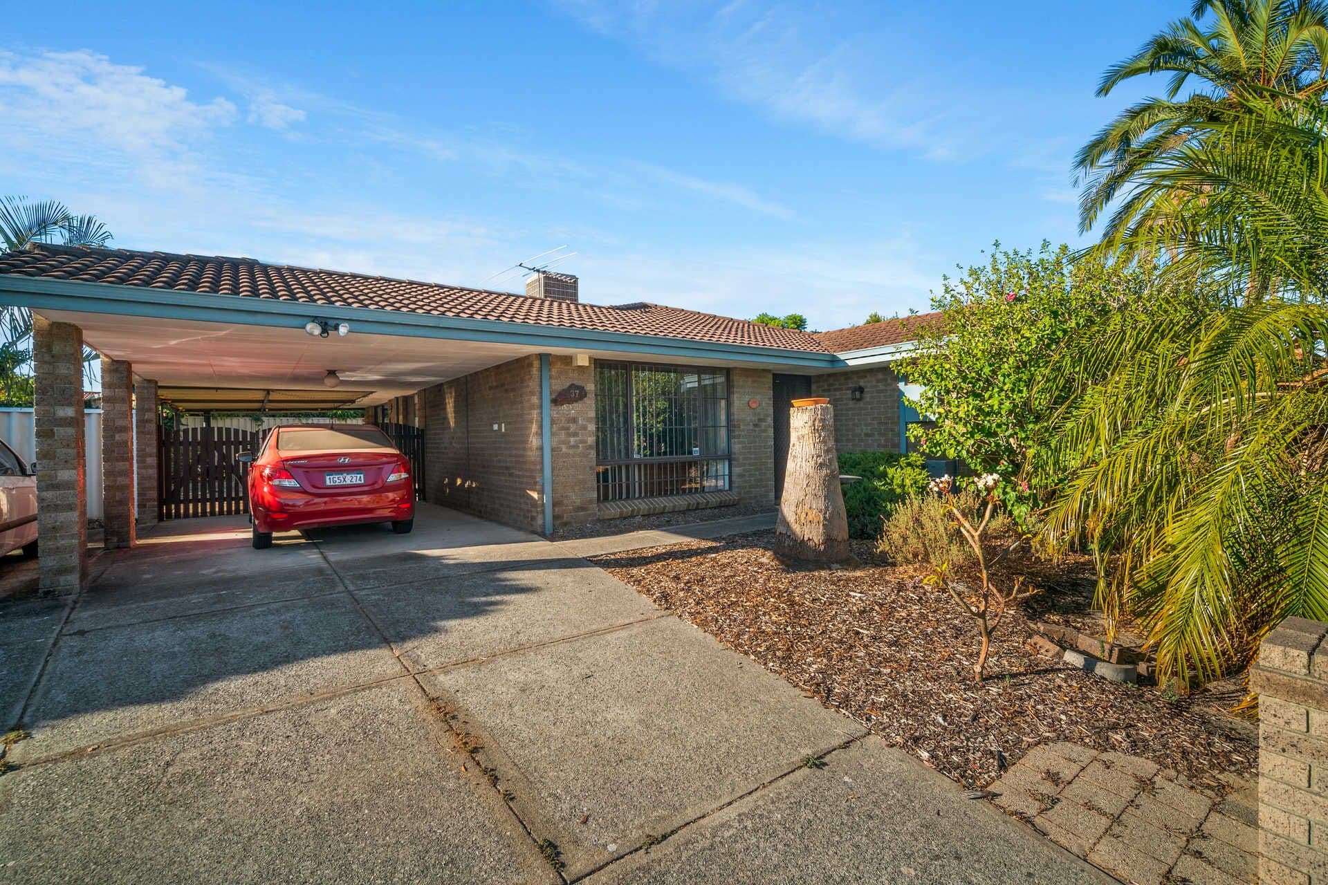 37 Discovery Drive, Thornlie, WA, 6108, Thornlie - Image 1
