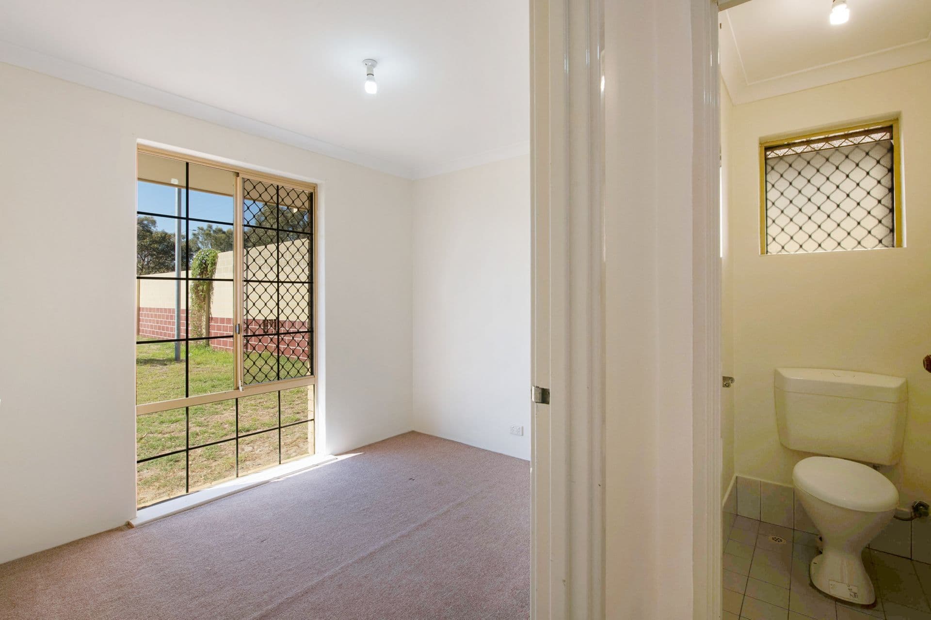 17 Jewel Court, Langford, WA, 6147, Langford - Thumbnail 3