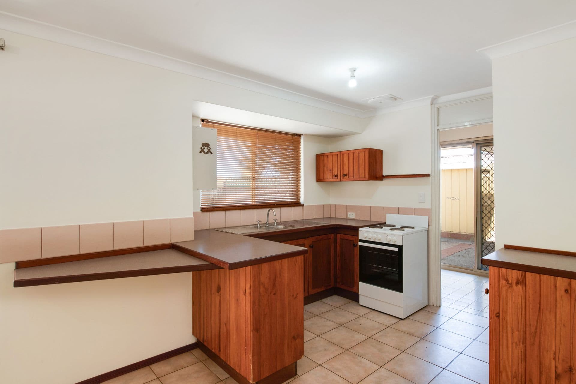 17 Jewel Court, Langford, WA, 6147, Langford - Thumbnail 2
