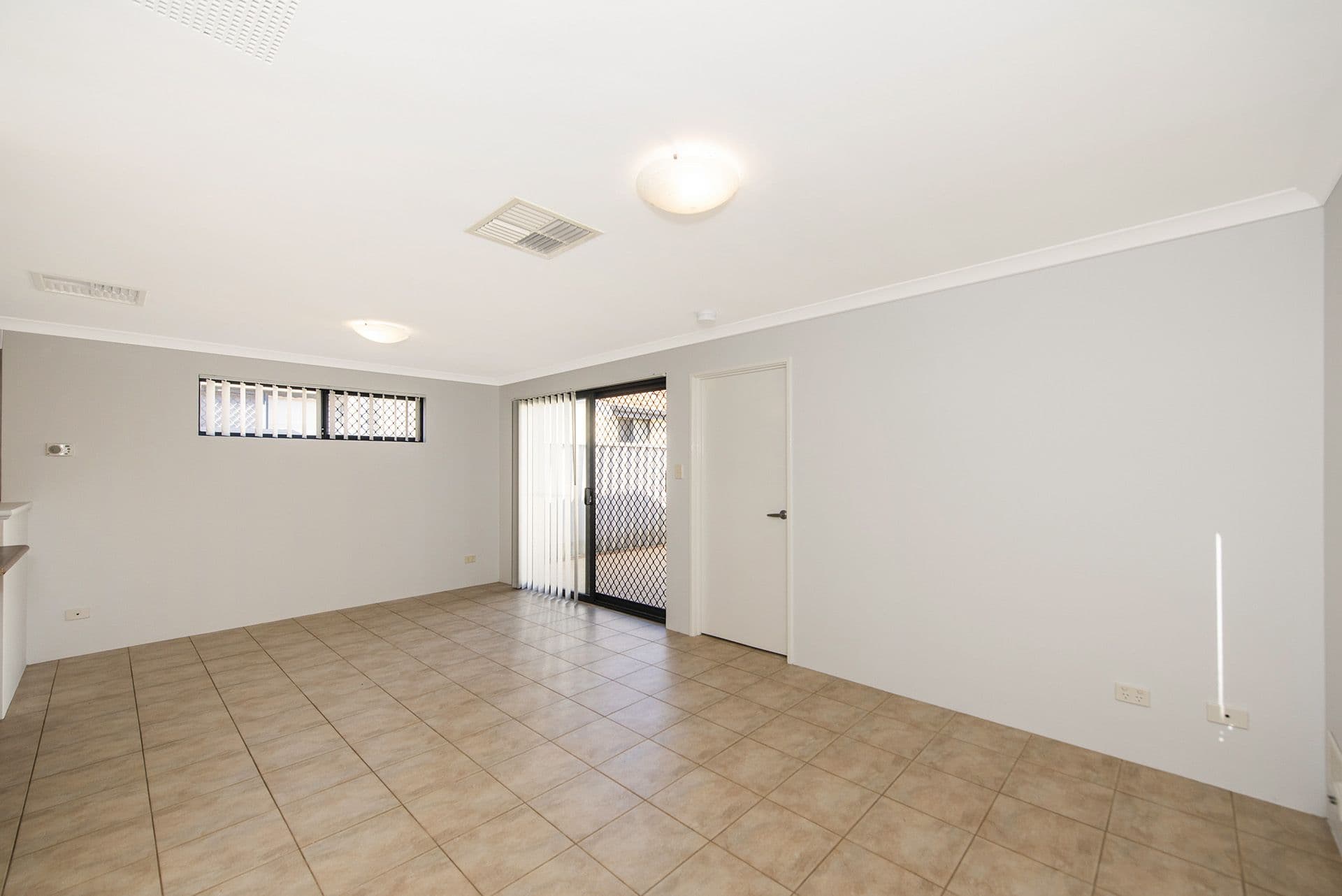5/40 Dale Road, Armadale, WA, 6112, Armadale - Thumbnail 4