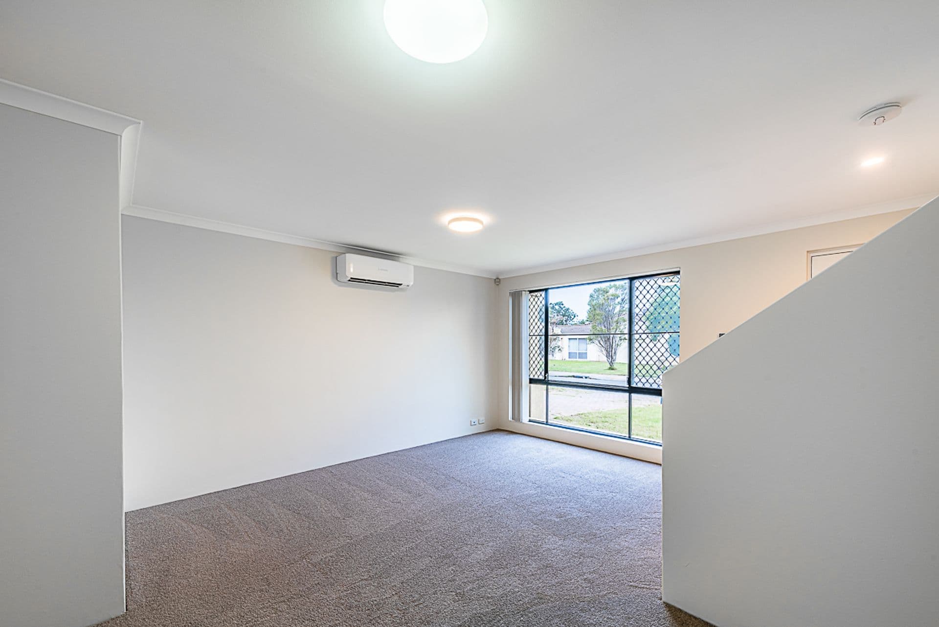 12 Mary Mackillop Glen, Queens Park, WA, 6107, Queens Park - Thumbnail 6