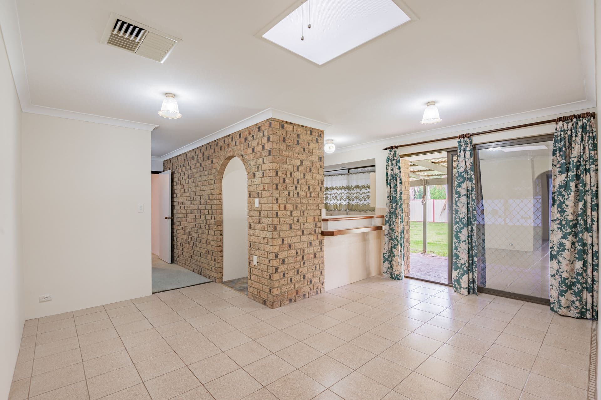 10 Maree Close, Byford, WA, 6122, Byford - Thumbnail 7