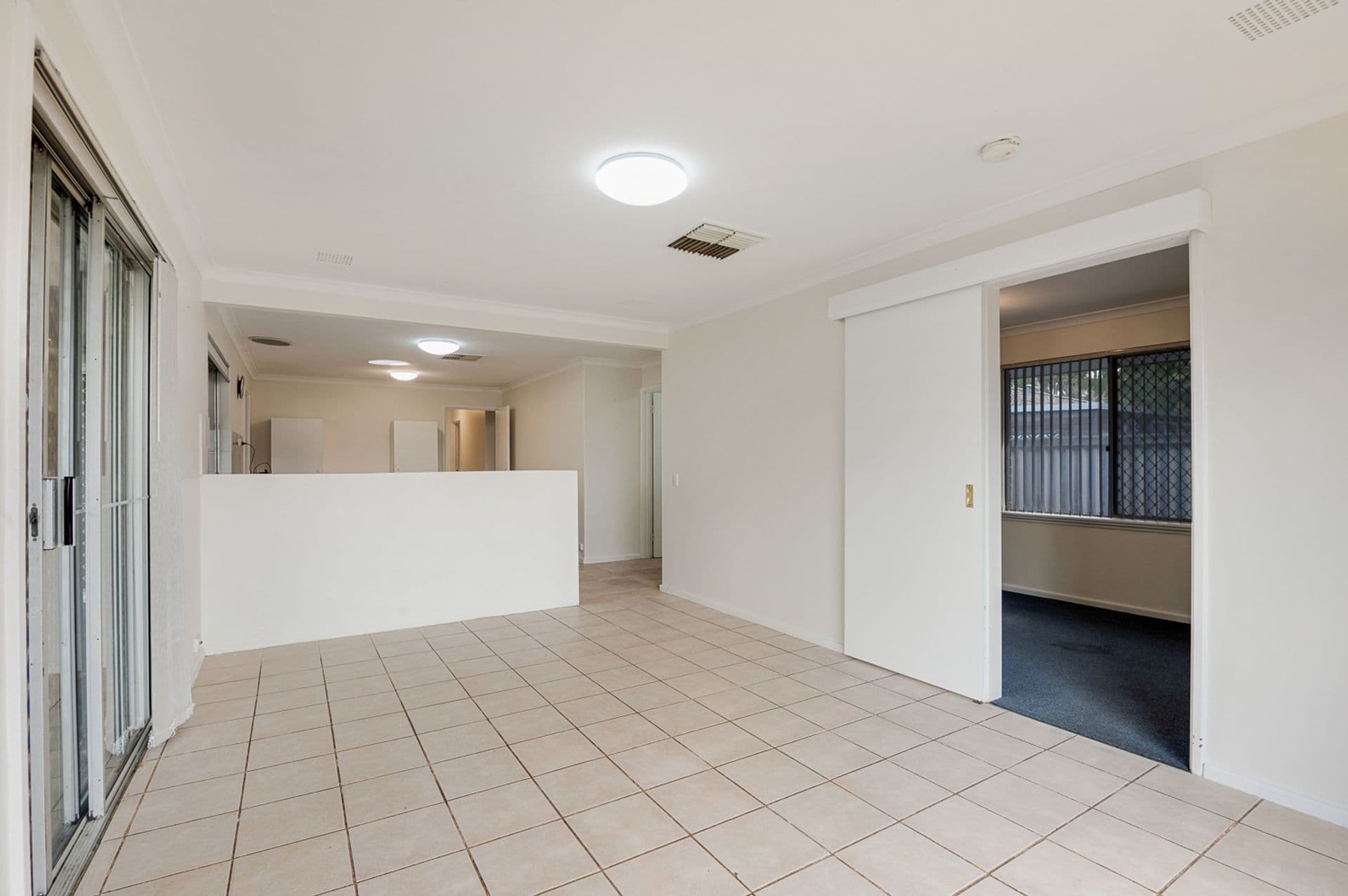 68 Eileen Street, Gosnells, WA, 6110, Gosnells - Thumbnail 6
