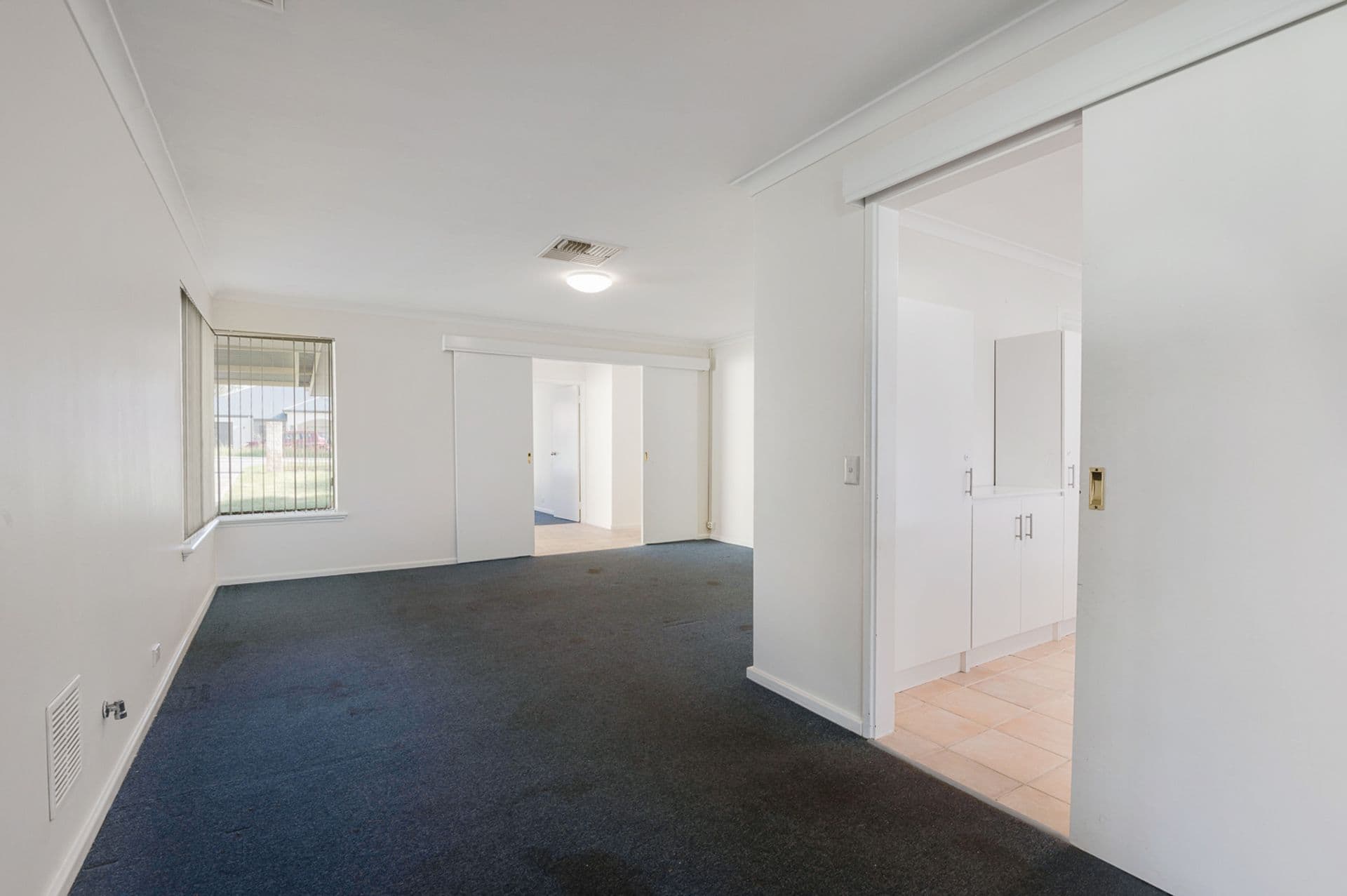 68 Eileen Street, Gosnells, WA, 6110, Gosnells - Thumbnail 8