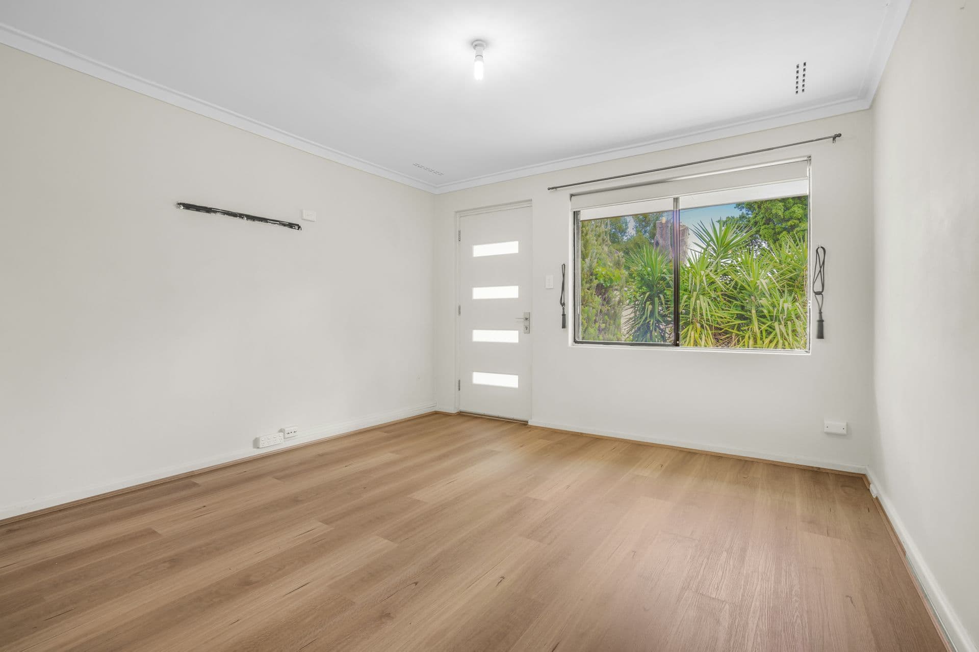12b Elsie Street, Gosnells, WA, 6110, Gosnells - Thumbnail 3
