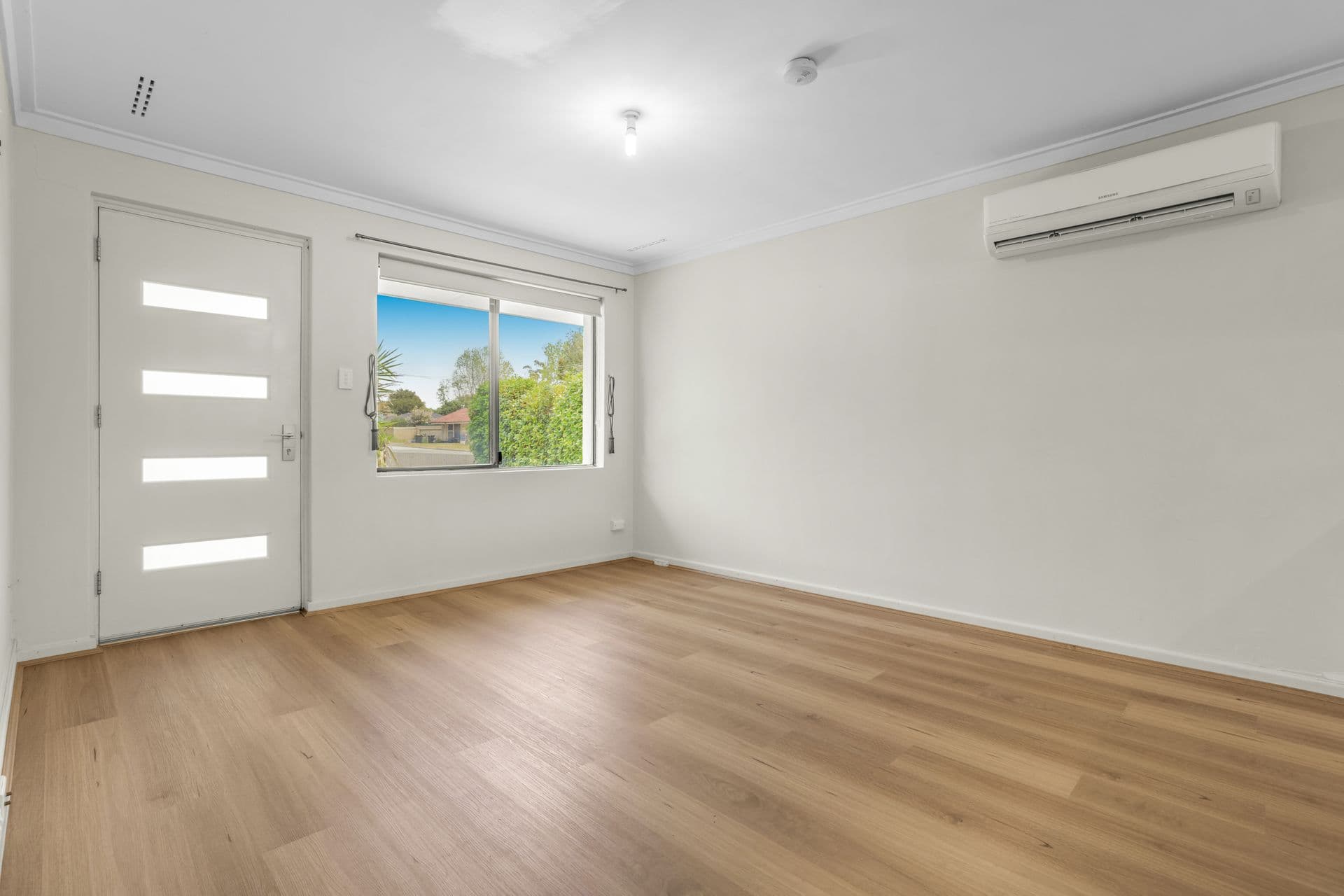 12b Elsie Street, Gosnells, WA, 6110, Gosnells - Thumbnail 2