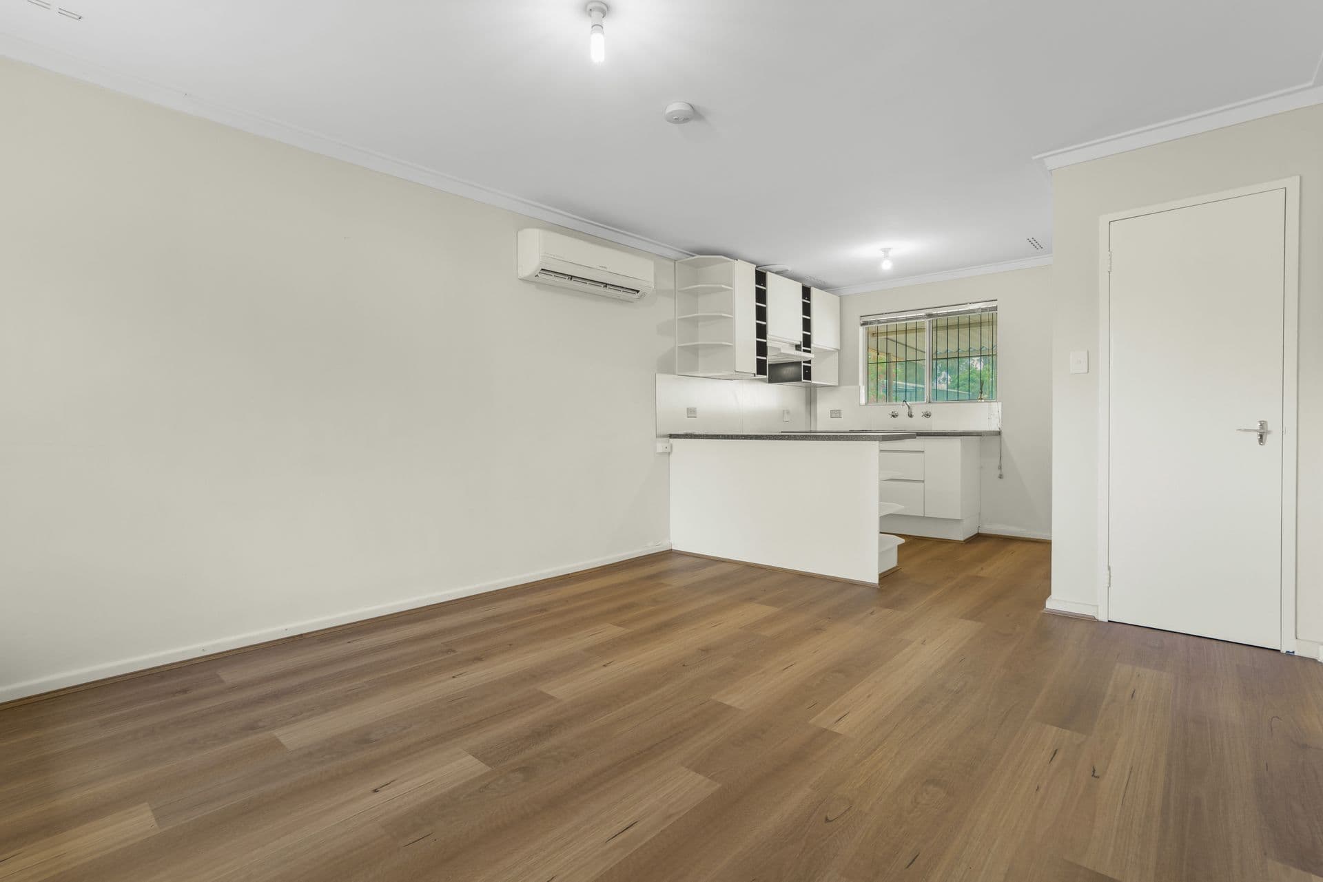12b Elsie Street, Gosnells, WA, 6110, Gosnells - Thumbnail 4