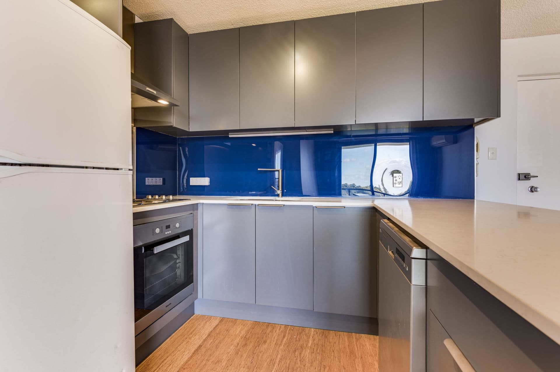 62/1 Hardy Street, South Perth, WA, 6151, South Perth - Thumbnail 3
