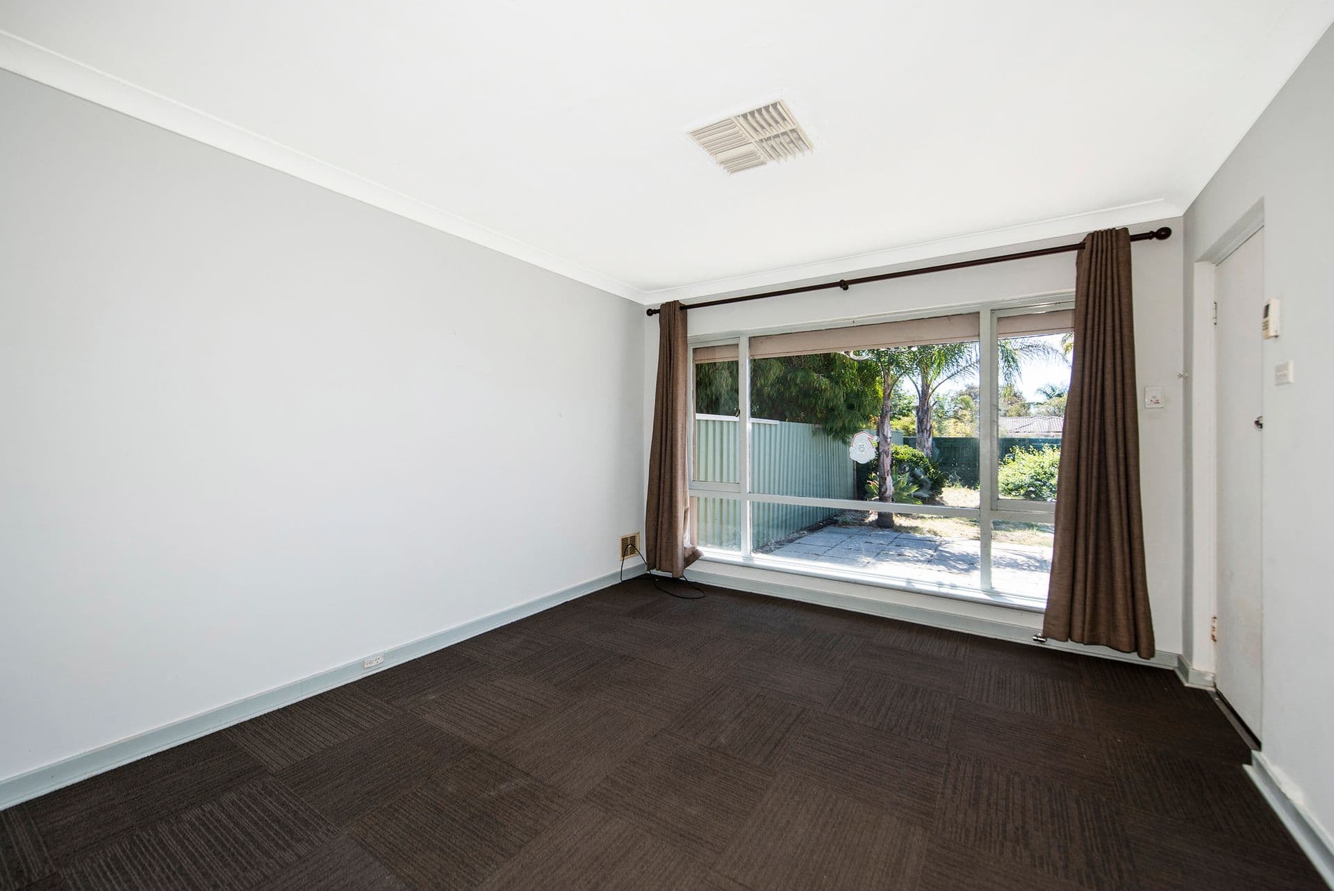 66 Westfield Road, Kelmscott, WA, 6111, Kelmscott - Thumbnail 7