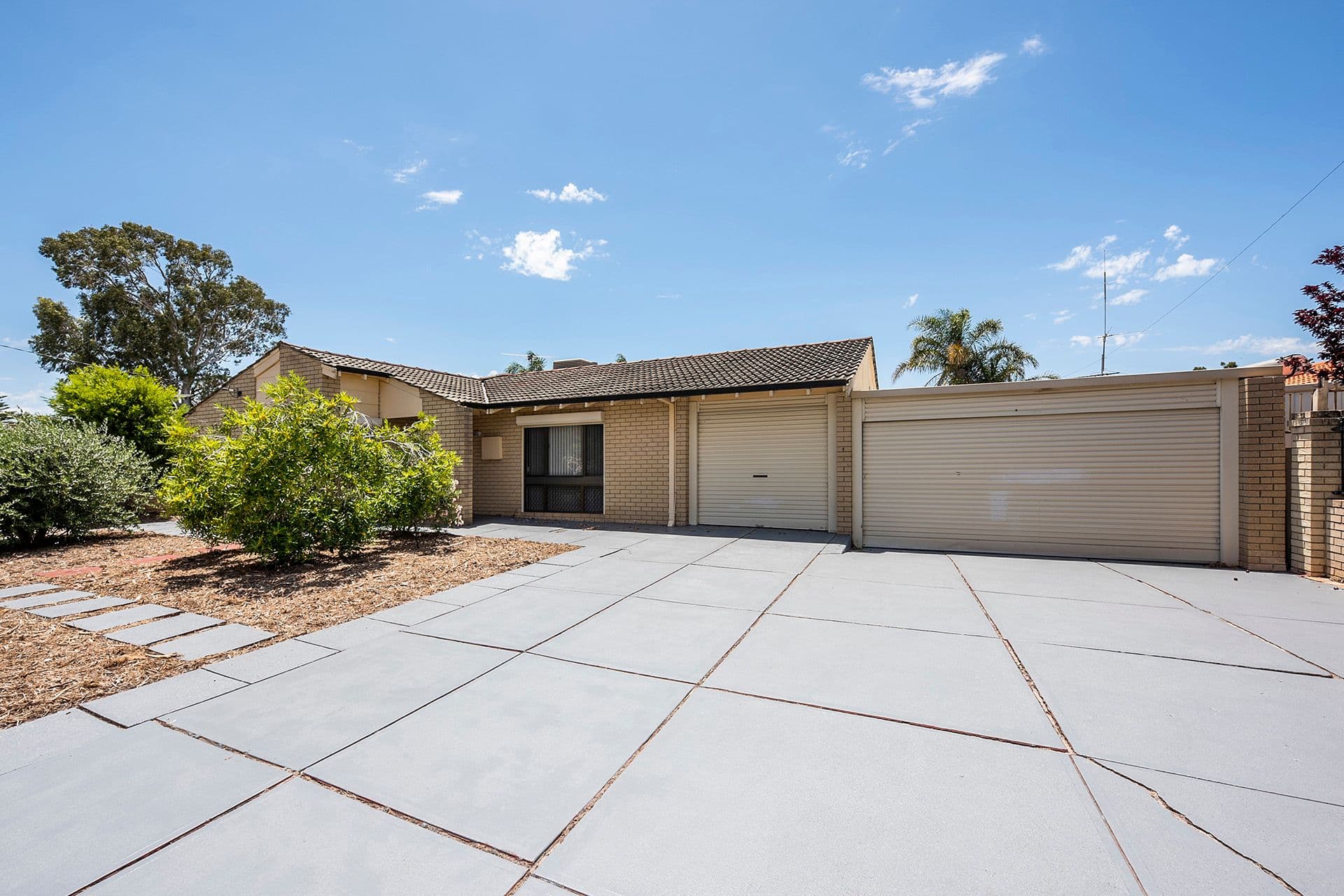 10 Malu Court, Camillo, WA, 6111, Camillo - Thumbnail 2
