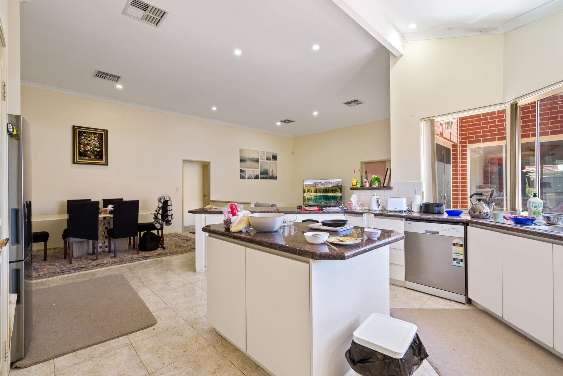 13 West End Parade, Canning Vale, WA, 6155, Canning Vale - Thumbnail 7