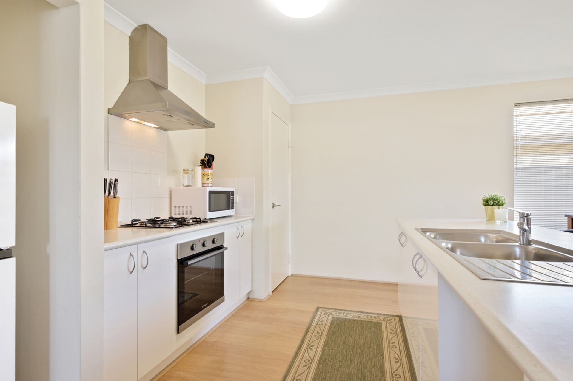 2 Malvolio Way, Byford, WA, 6122, Byford - Thumbnail 4