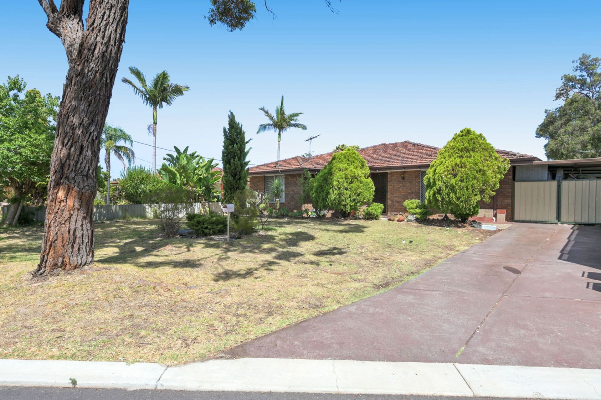 26 Starick Way, Gosnells, WA, 6110, Gosnells - Image 1