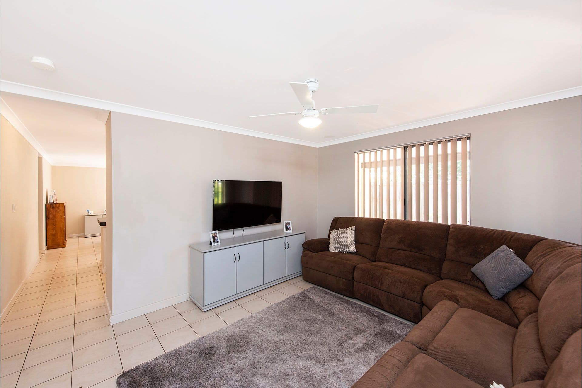39 Centre Circle, Ellenbrook, WA, 6069, Ellenbrook - Thumbnail 4