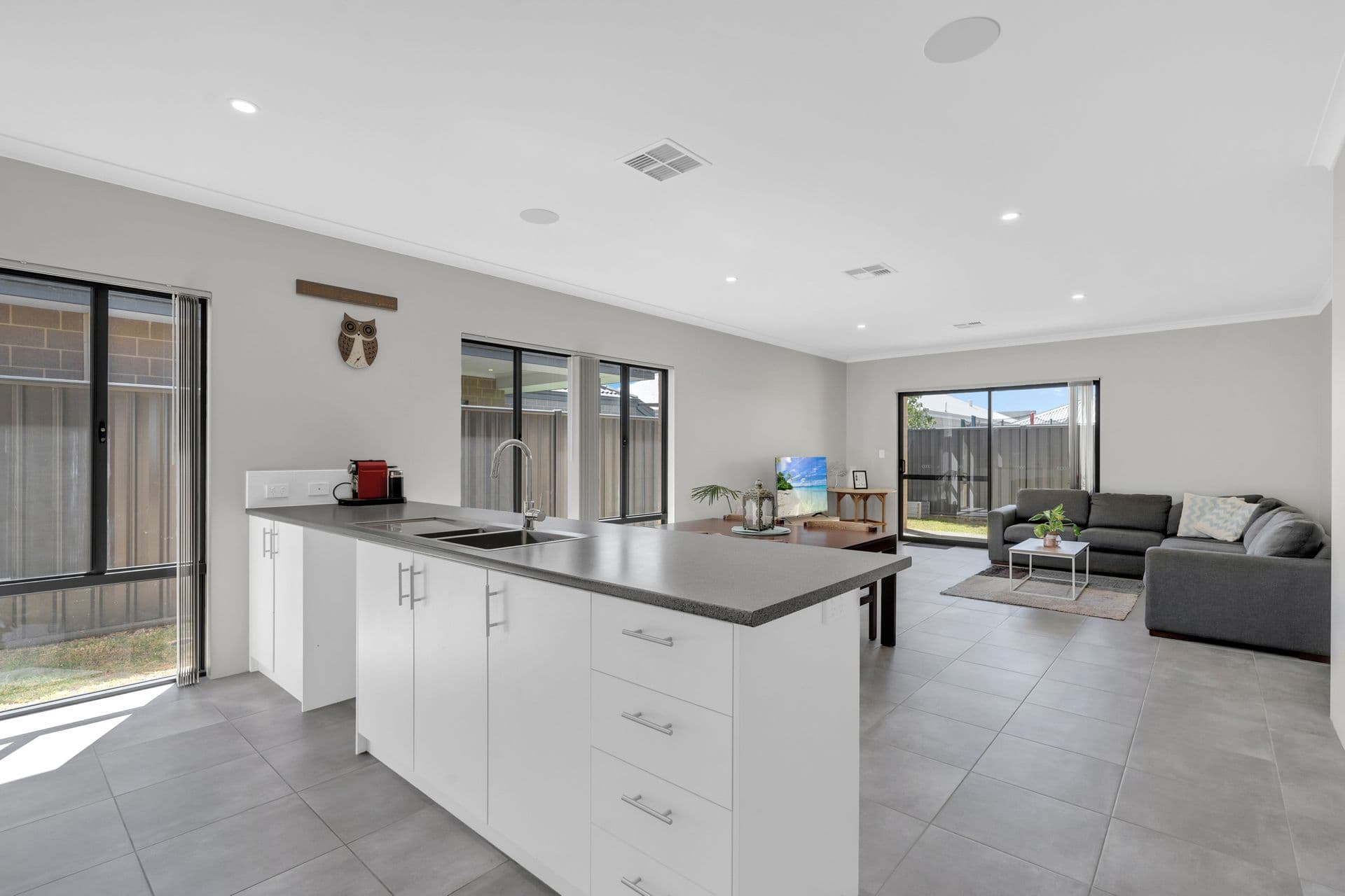8 Ashdown Way, Hilbert, WA, 6112, Hilbert - Thumbnail 7