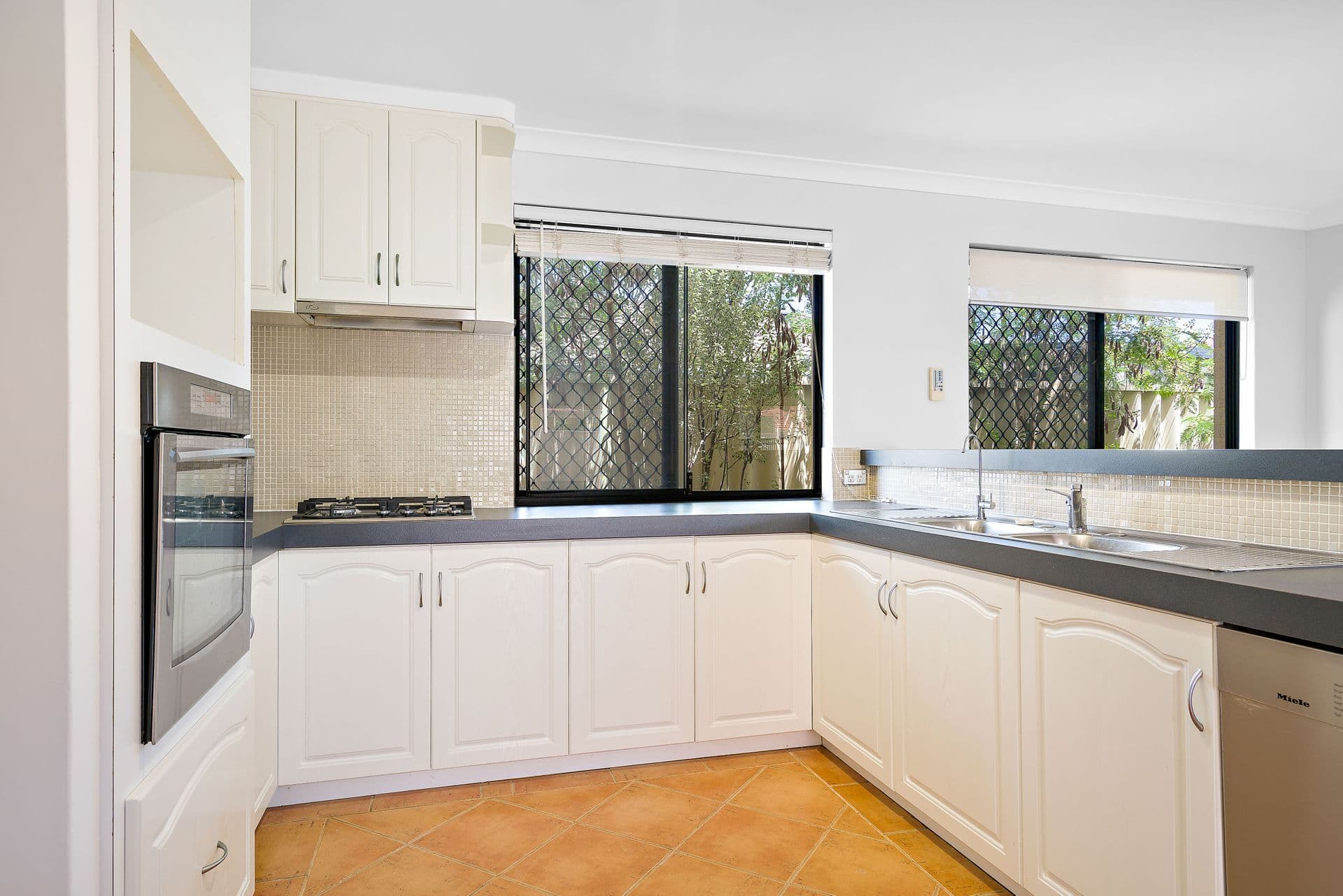 7 Jenniphur Court, Atwell, WA, 6164, Atwell - Thumbnail 8