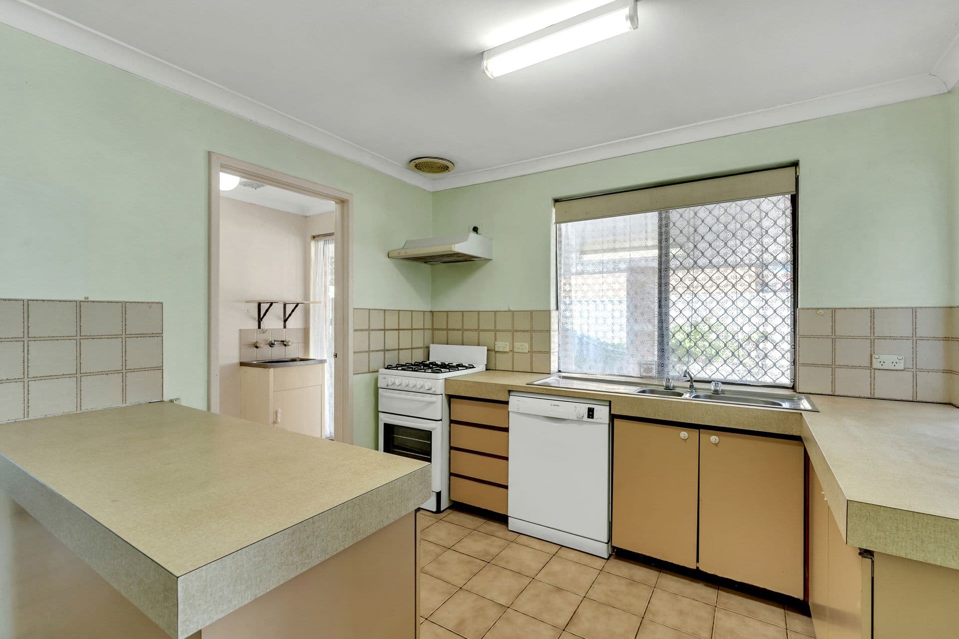 14 Claydon Street, Willetton, WA, 6155, Willetton - Thumbnail 2