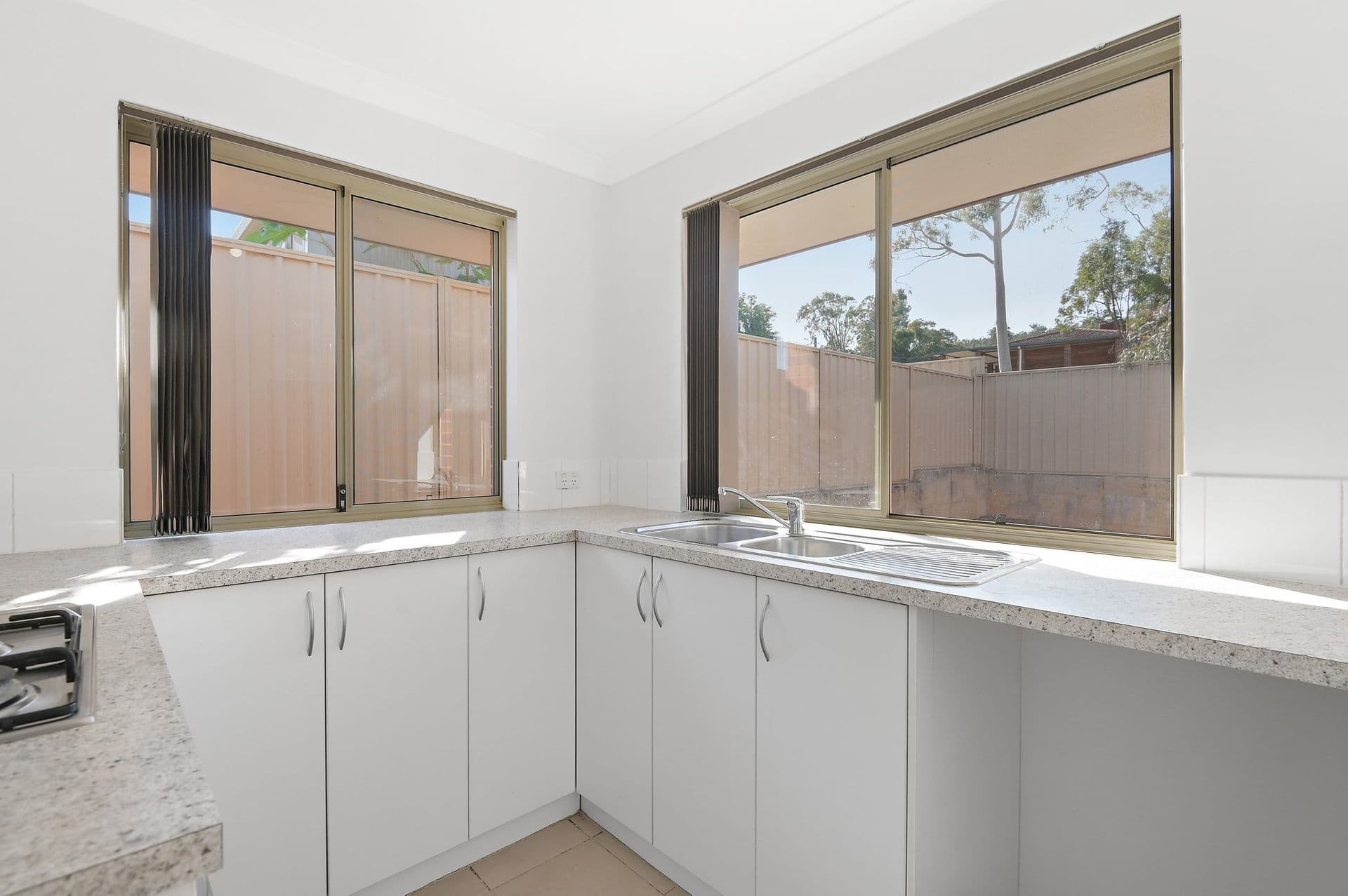 2/95 Park Road, Byford, WA, 6122, Byford - Thumbnail 2