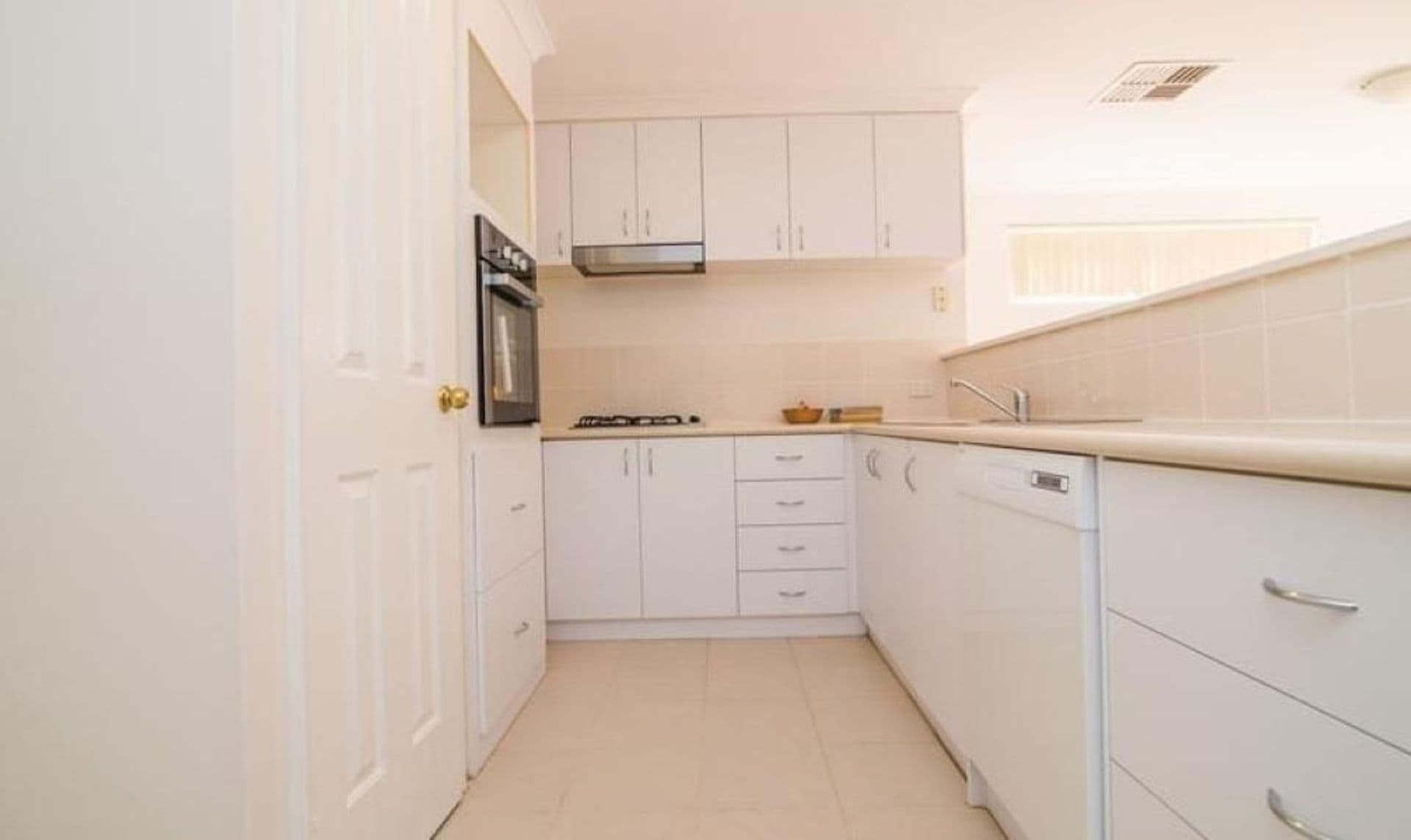 8/24 Aragon Court, Armadale, WA, 6112, Armadale - Thumbnail 3