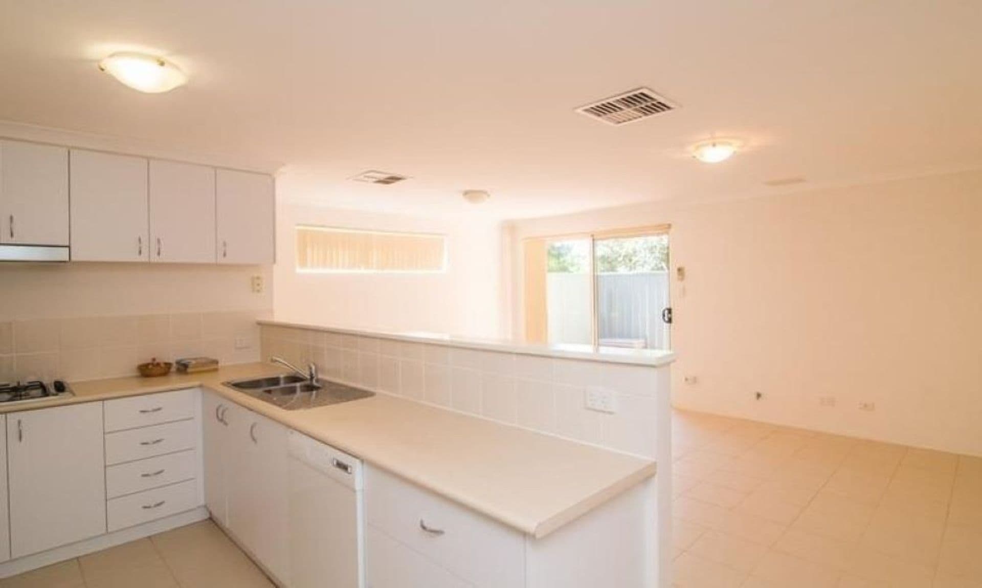 8/24 Aragon Court, Armadale, WA, 6112, Armadale - Thumbnail 4