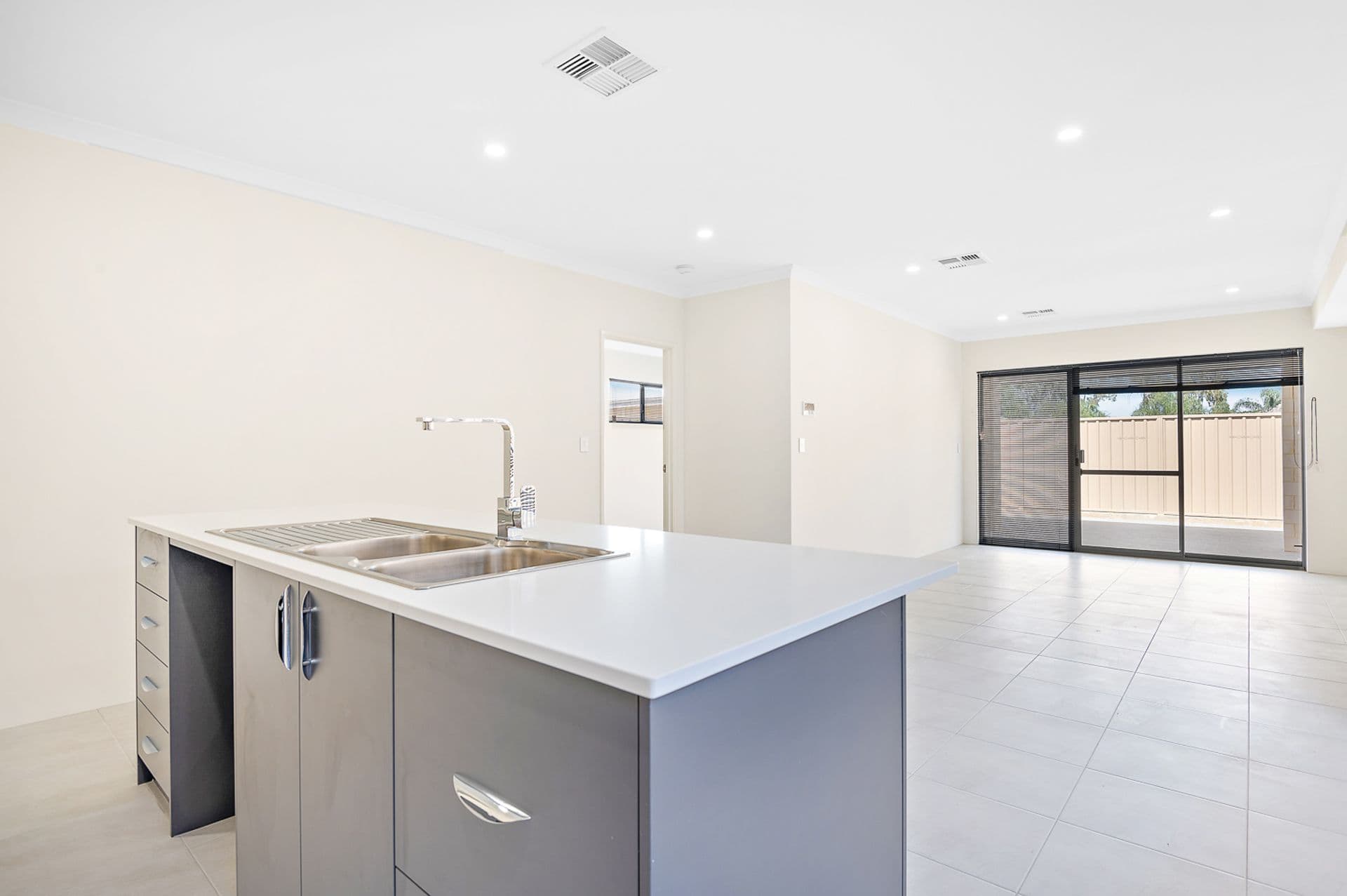 47 Ashcroft Loop, Wattle Grove, WA, 6107, Wattle Grove - Thumbnail 4