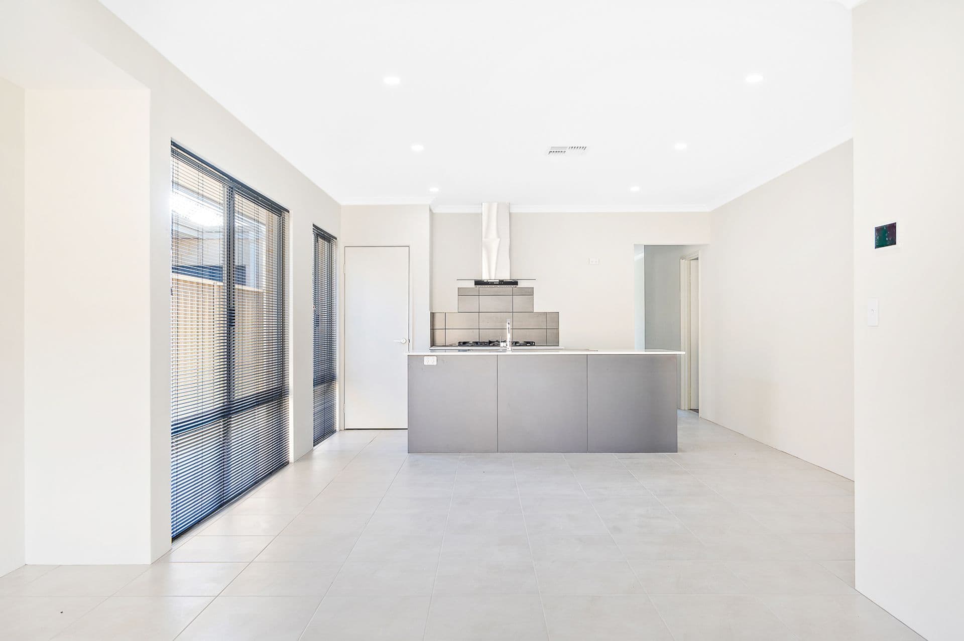 47 Ashcroft Loop, Wattle Grove, WA, 6107, Wattle Grove - Thumbnail 3