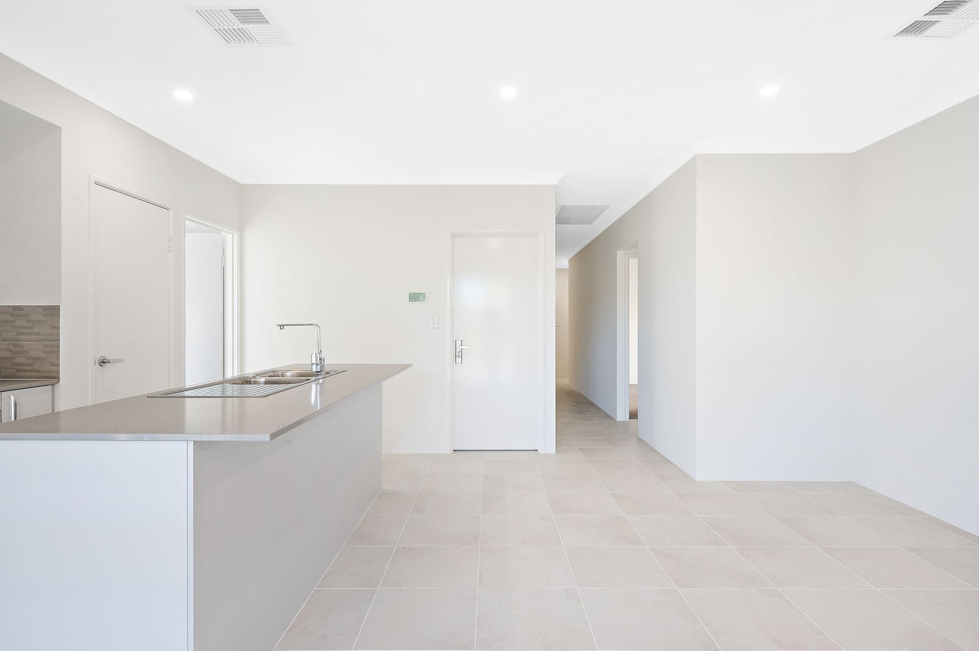 55 Ashcroft Loop, Wattle Grove, WA, 6107, Wattle Grove - Thumbnail 6