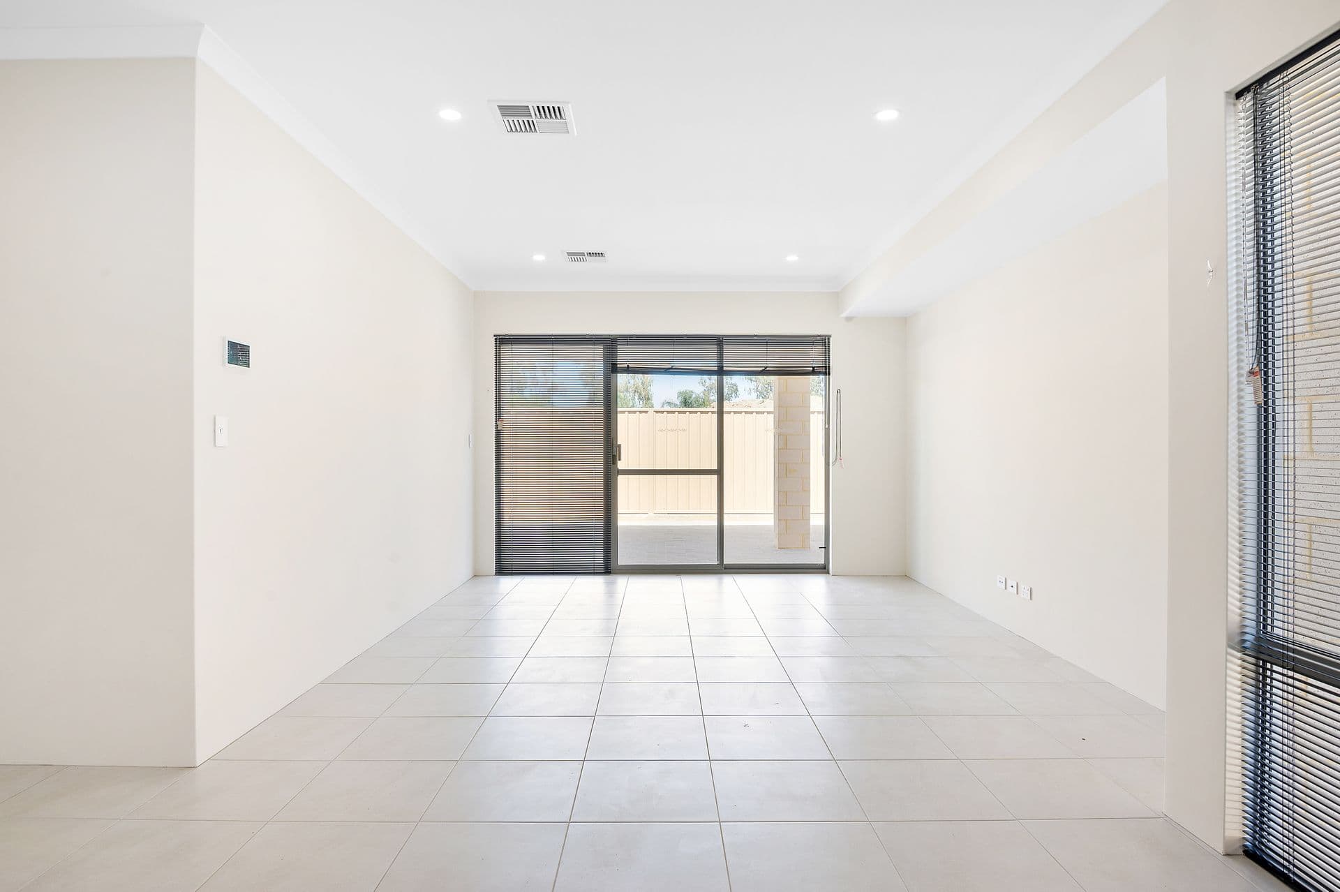 37 Ashcroft Loop, Wattle Grove, WA, 6107, Wattle Grove - Thumbnail 7