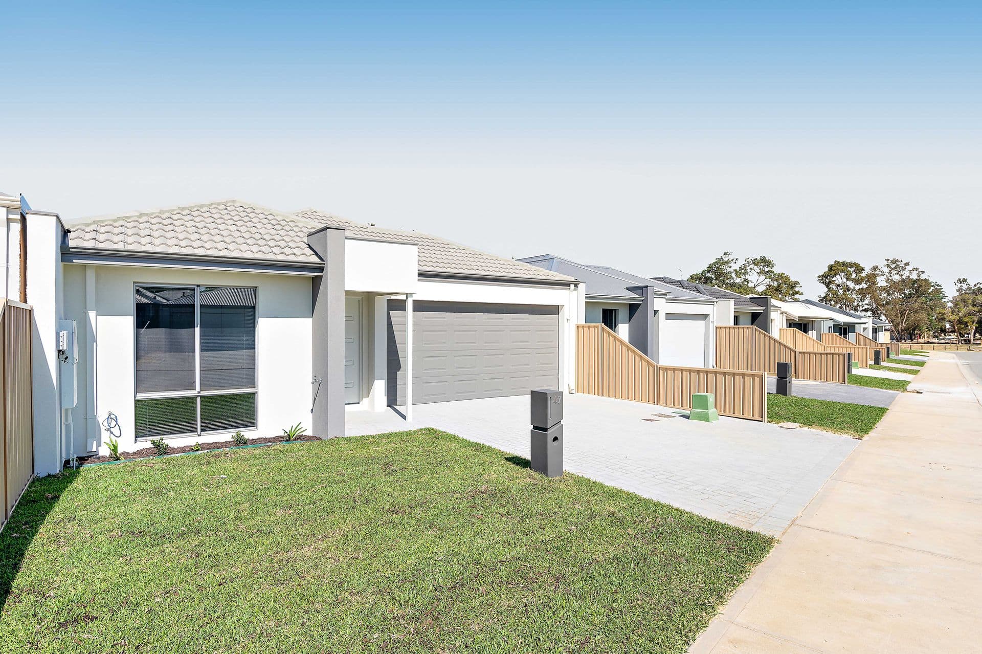 37 Ashcroft Loop, Wattle Grove, WA, 6107, Wattle Grove - Thumbnail 3