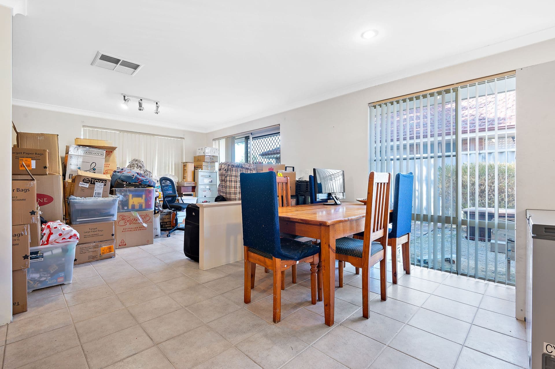 25 Tritonia Rise, Thornlie, WA, 6108, Thornlie - Thumbnail 8