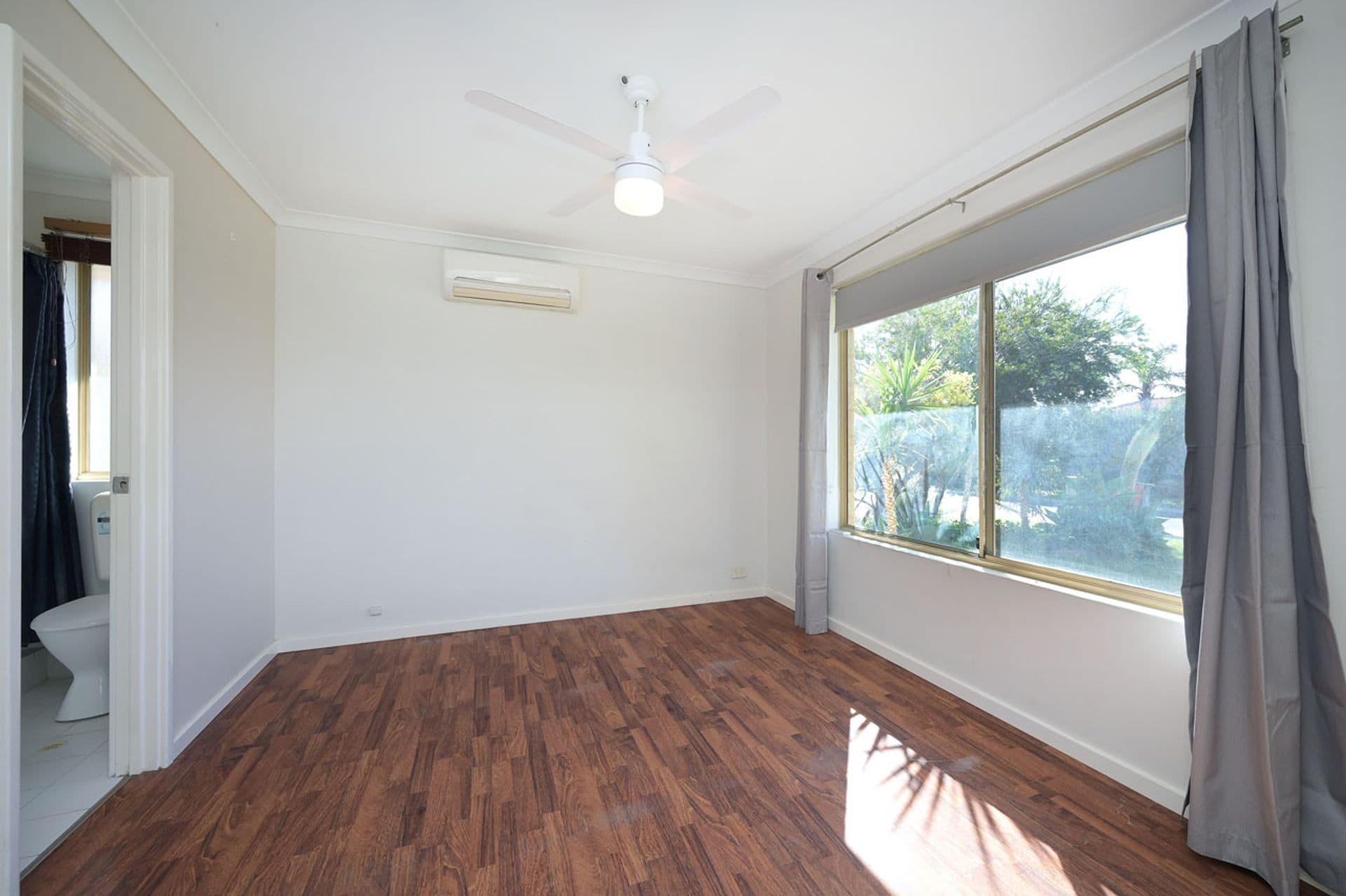 65 St Barnabas Boulevard, Quinns Rocks, WA, 6030, Quinns Rocks - Thumbnail 2