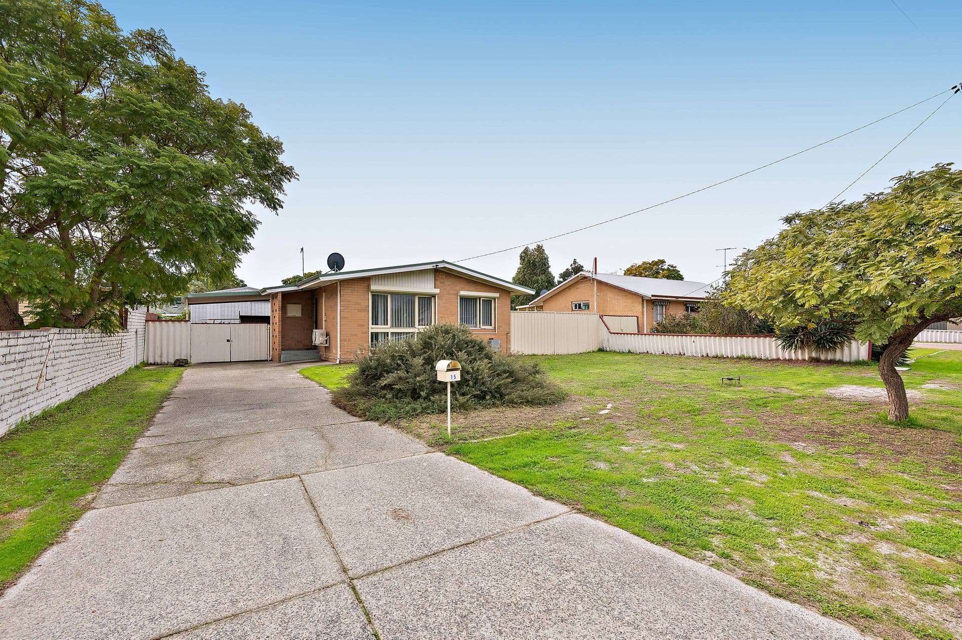 15 Hollybush Way, Kelmscott, WA, 6111, Kelmscott - Thumbnail 3