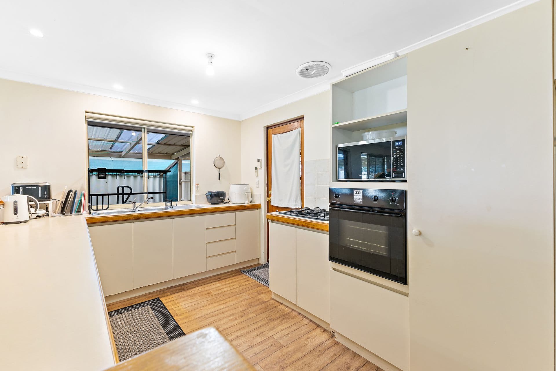 4 Quondong Close, Kenwick, WA, 6107, Kenwick - Thumbnail 6