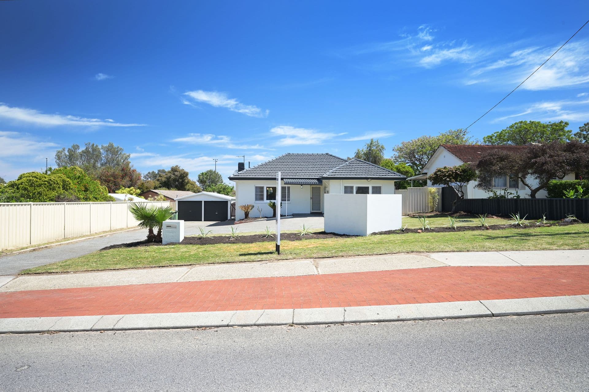 11 Myles Road, Swan View, WA, 6056, Swan View - Thumbnail 2
