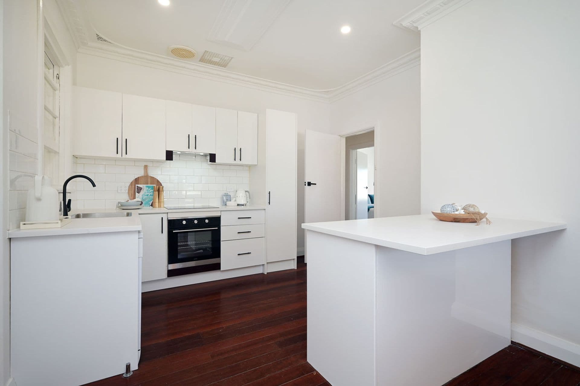 11 Myles Road, Swan View, WA, 6056, Swan View - Thumbnail 8