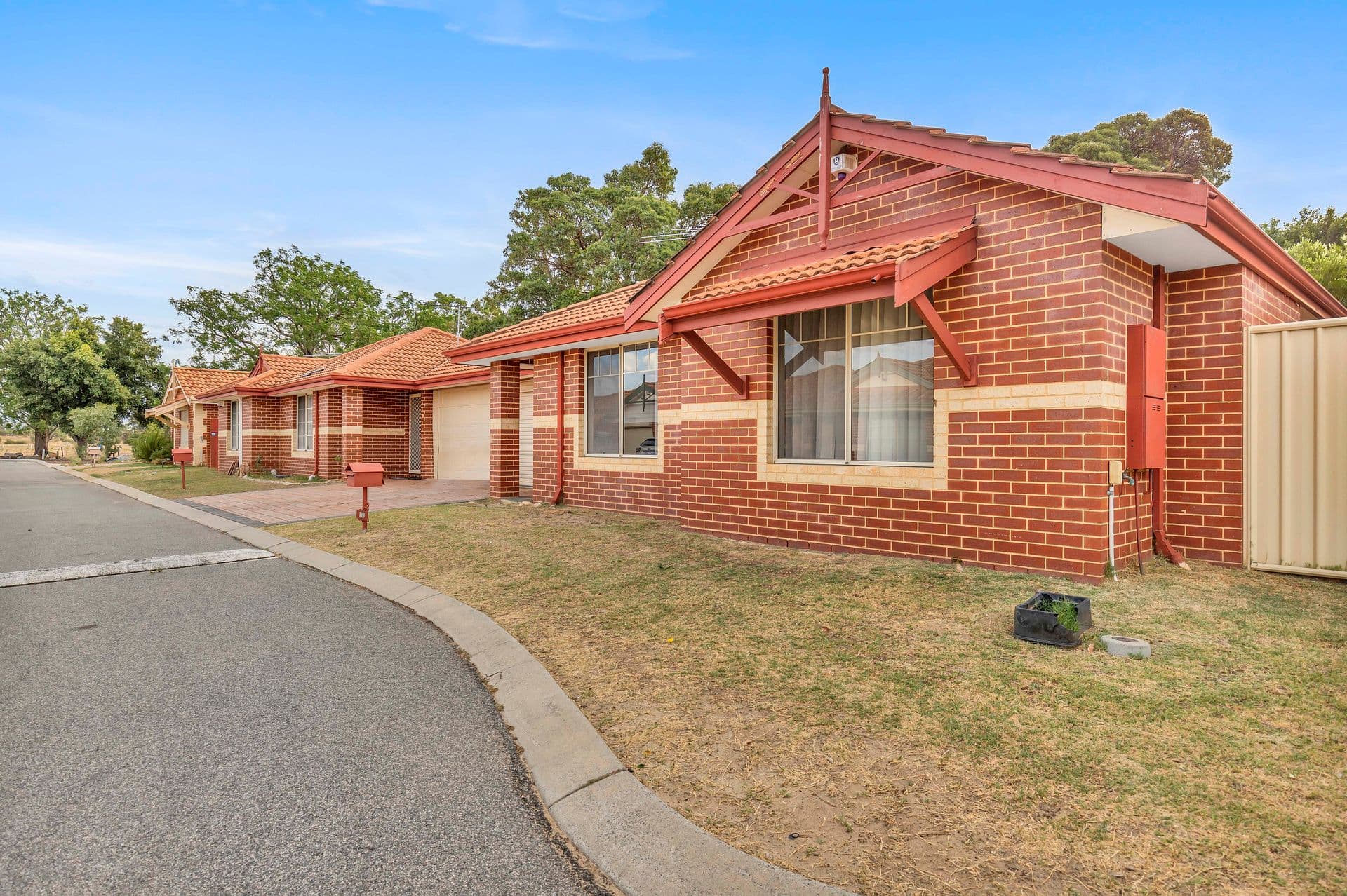 17/33 Seaforth Avenue, Gosnells, WA, 6110, Gosnells - Thumbnail 2