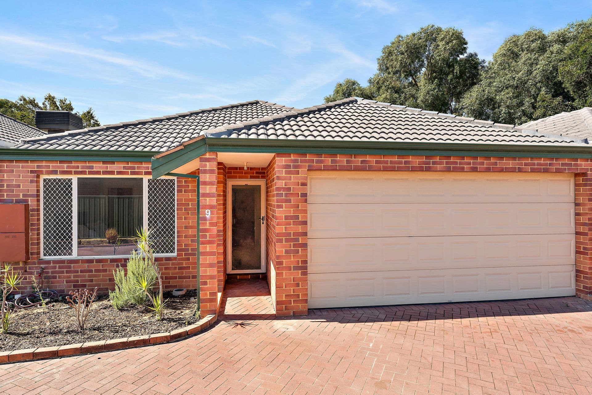 9/24 Aragon Court, Armadale, WA, 6112, Eltham - Image 1