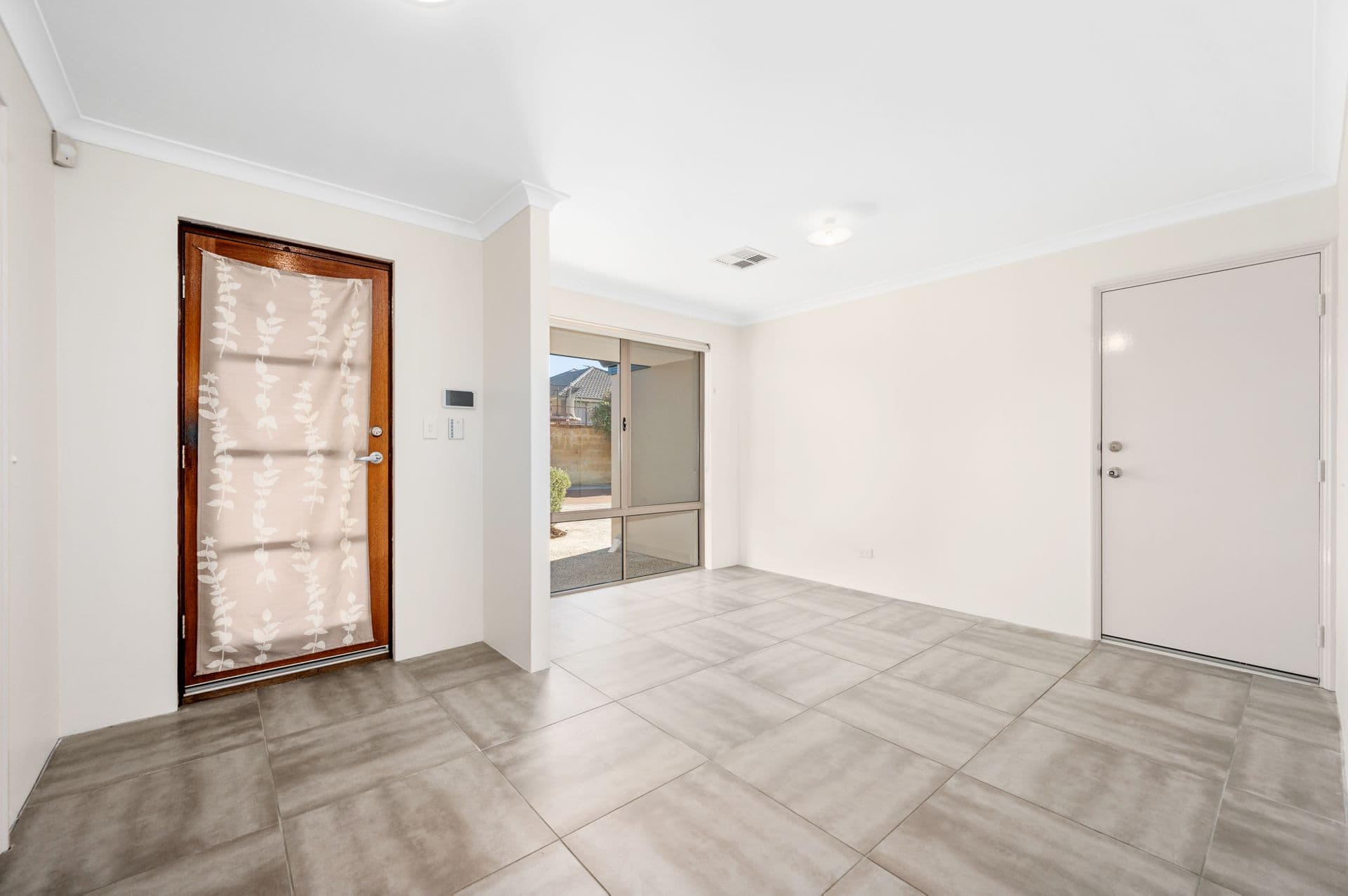 47 Baskerville Crescent, Baldivis, WA, 6171, Baldivis - Thumbnail 5