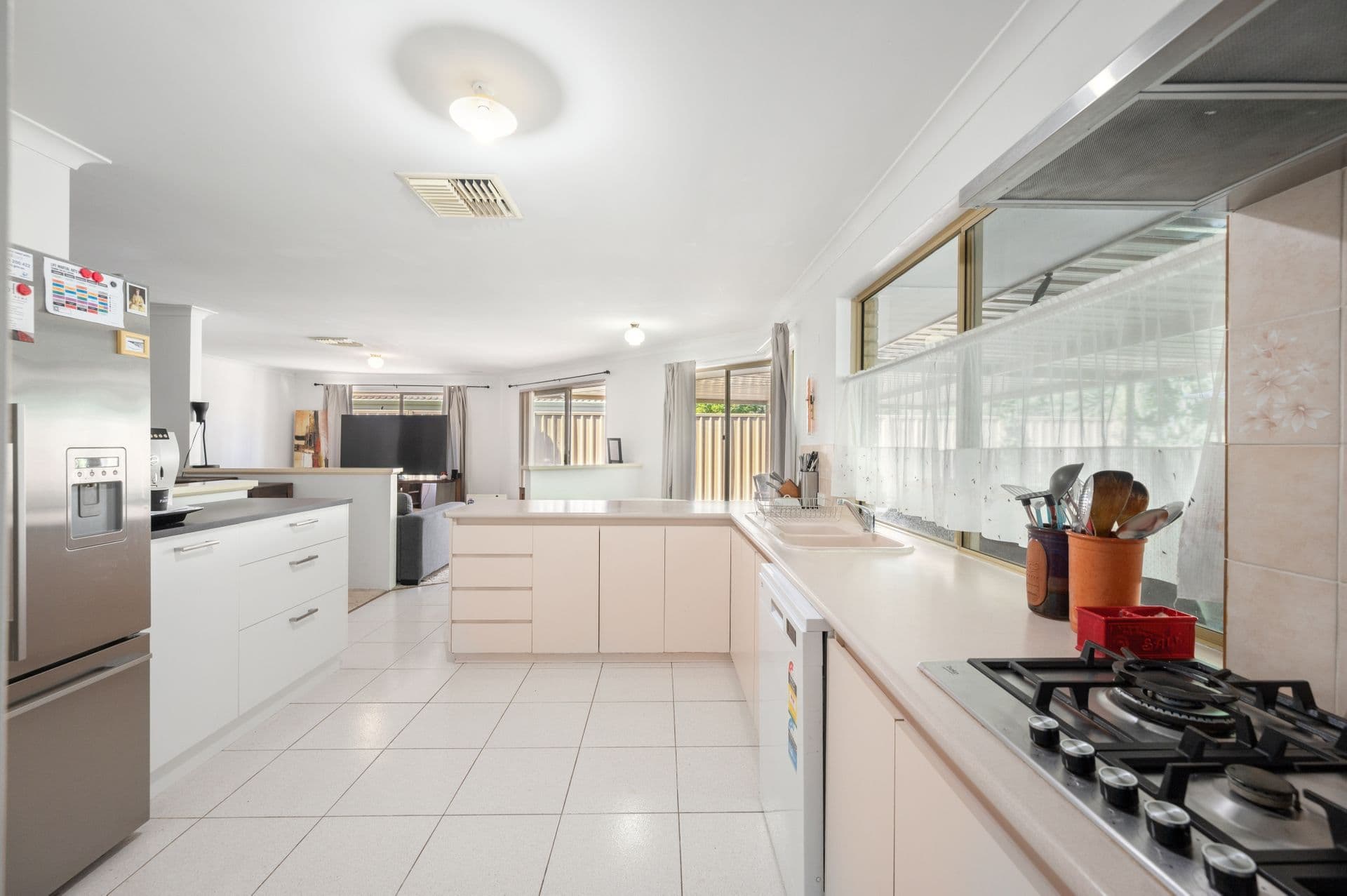 48 Crossland Way, Kardinya, WA, 6163, Kardinya - Thumbnail 7
