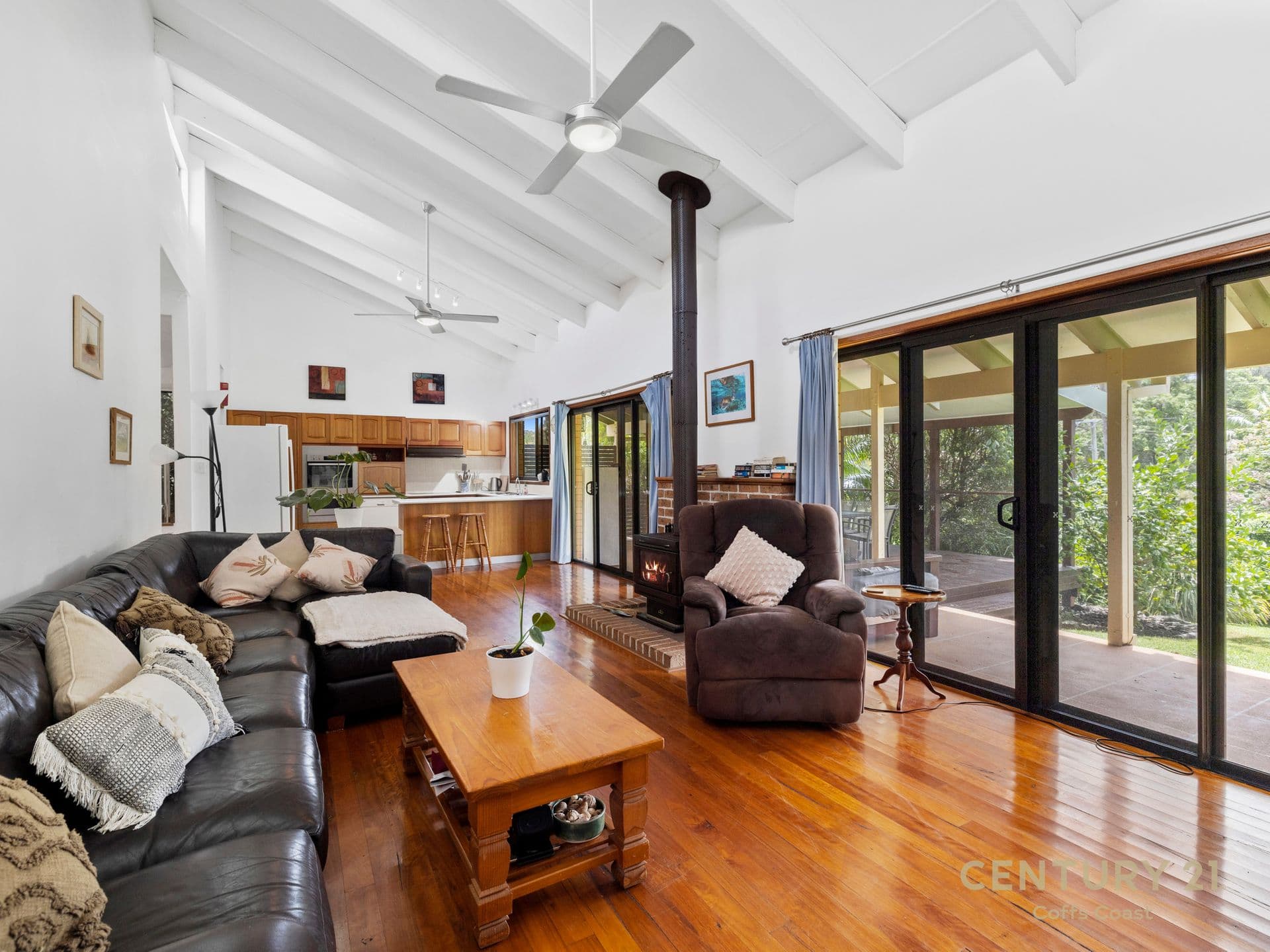 2 POINCIANA AVENUE, Sapphire Beach, NSW, 2450, Sapphire Beach - Thumbnail 4