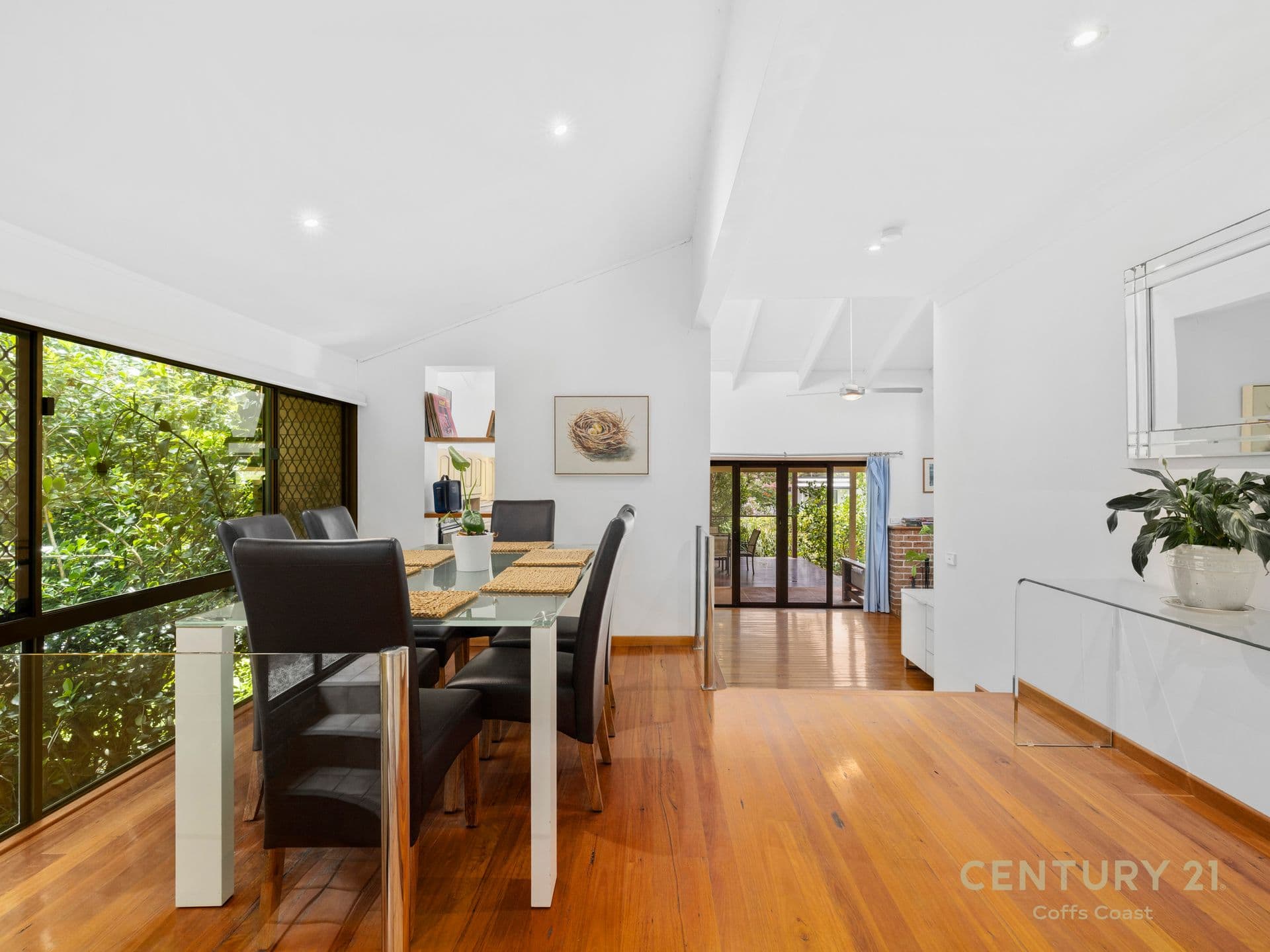 2 POINCIANA AVENUE, Sapphire Beach, NSW, 2450, Sapphire Beach - Thumbnail 8