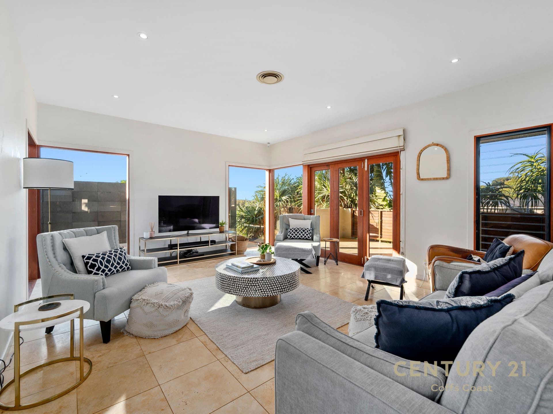 12 San Simeon Circuit, Sapphire Beach, NSW, 2450, Sapphire Beach - Thumbnail 2