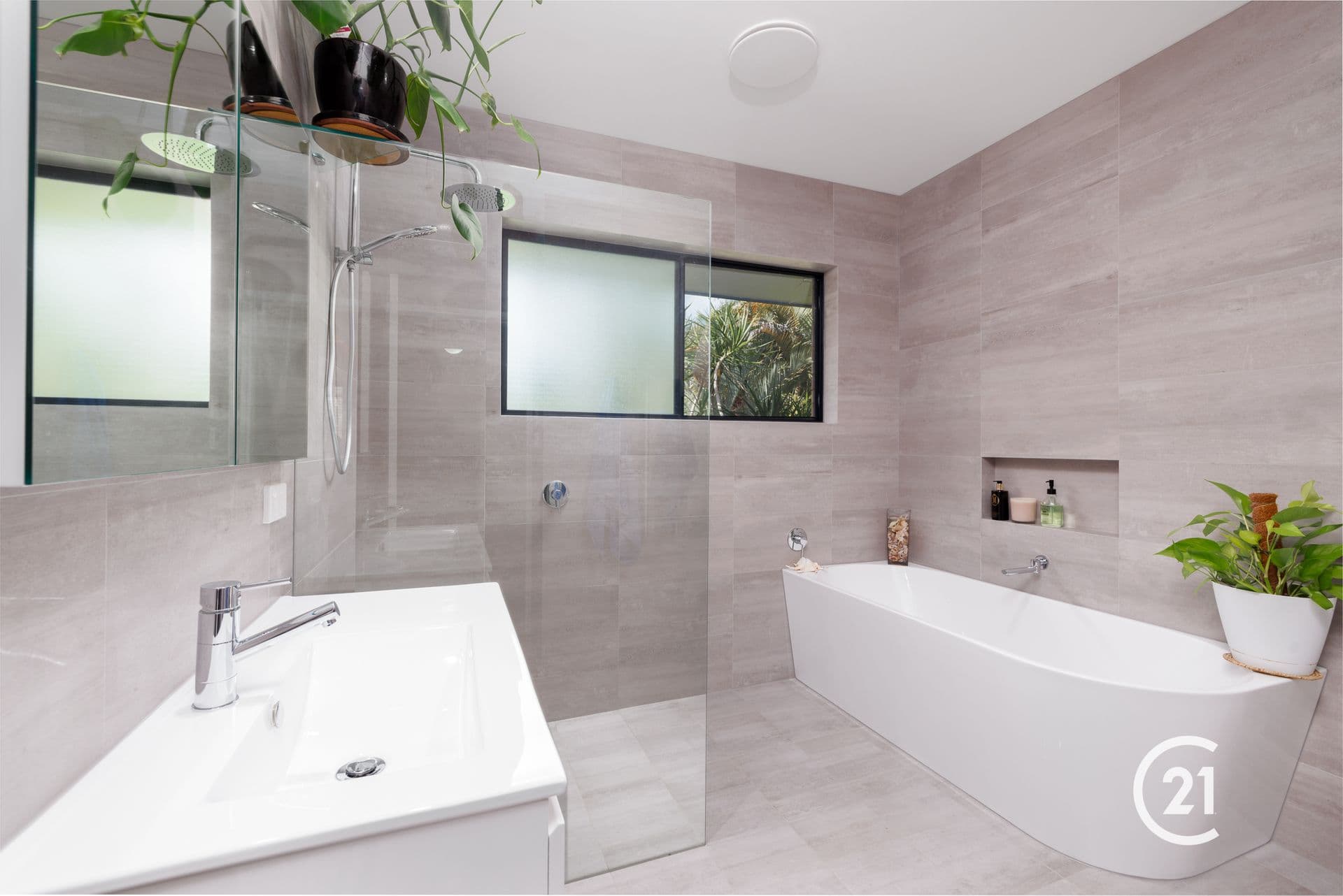 25 Overlander Road, Moonee Beach, NSW, 2450, Moonee Beach - Thumbnail 3