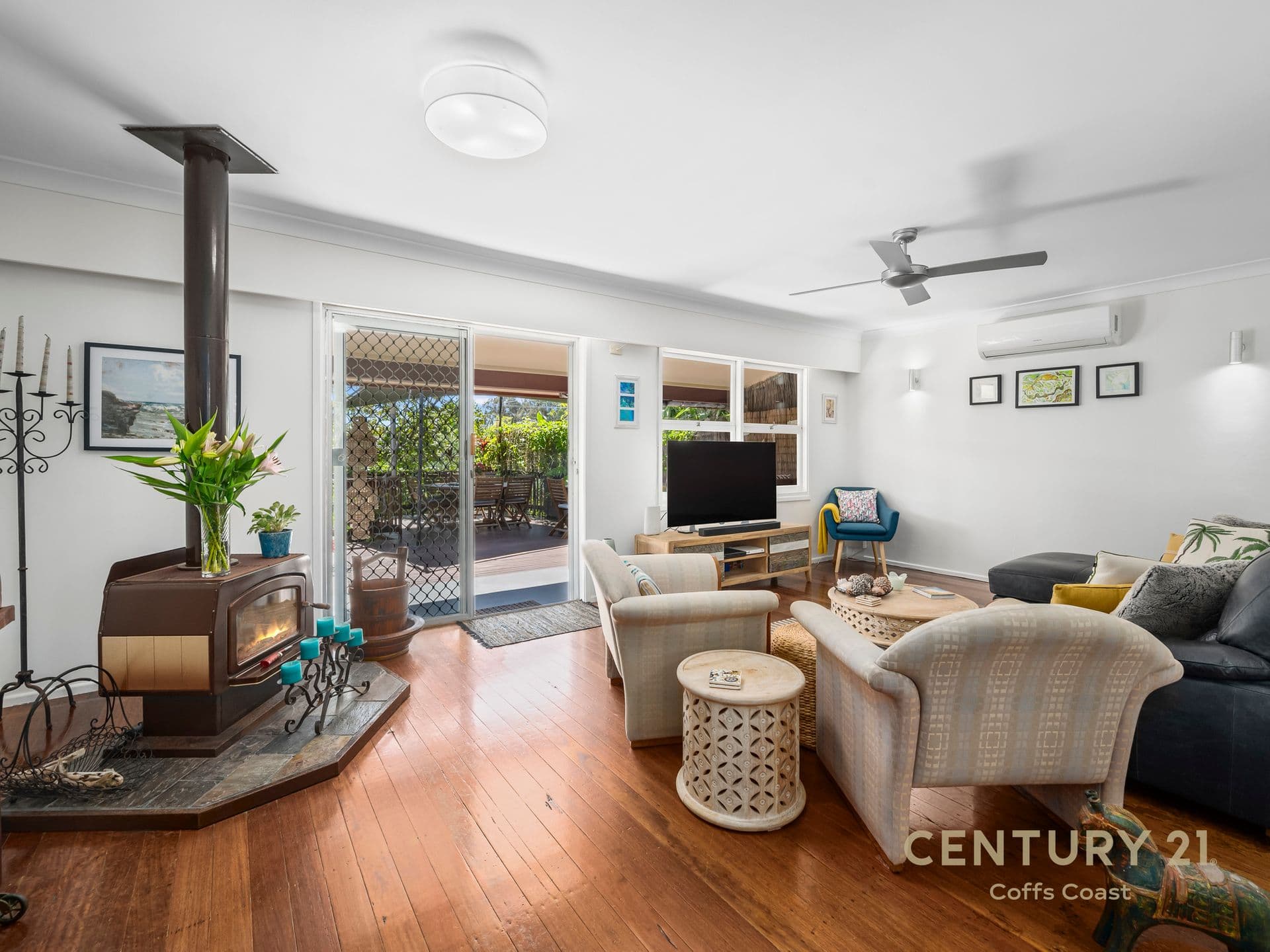 4 Poinciana Avenue, Sapphire Beach, NSW, 2450, Sapphire Beach - Thumbnail 3