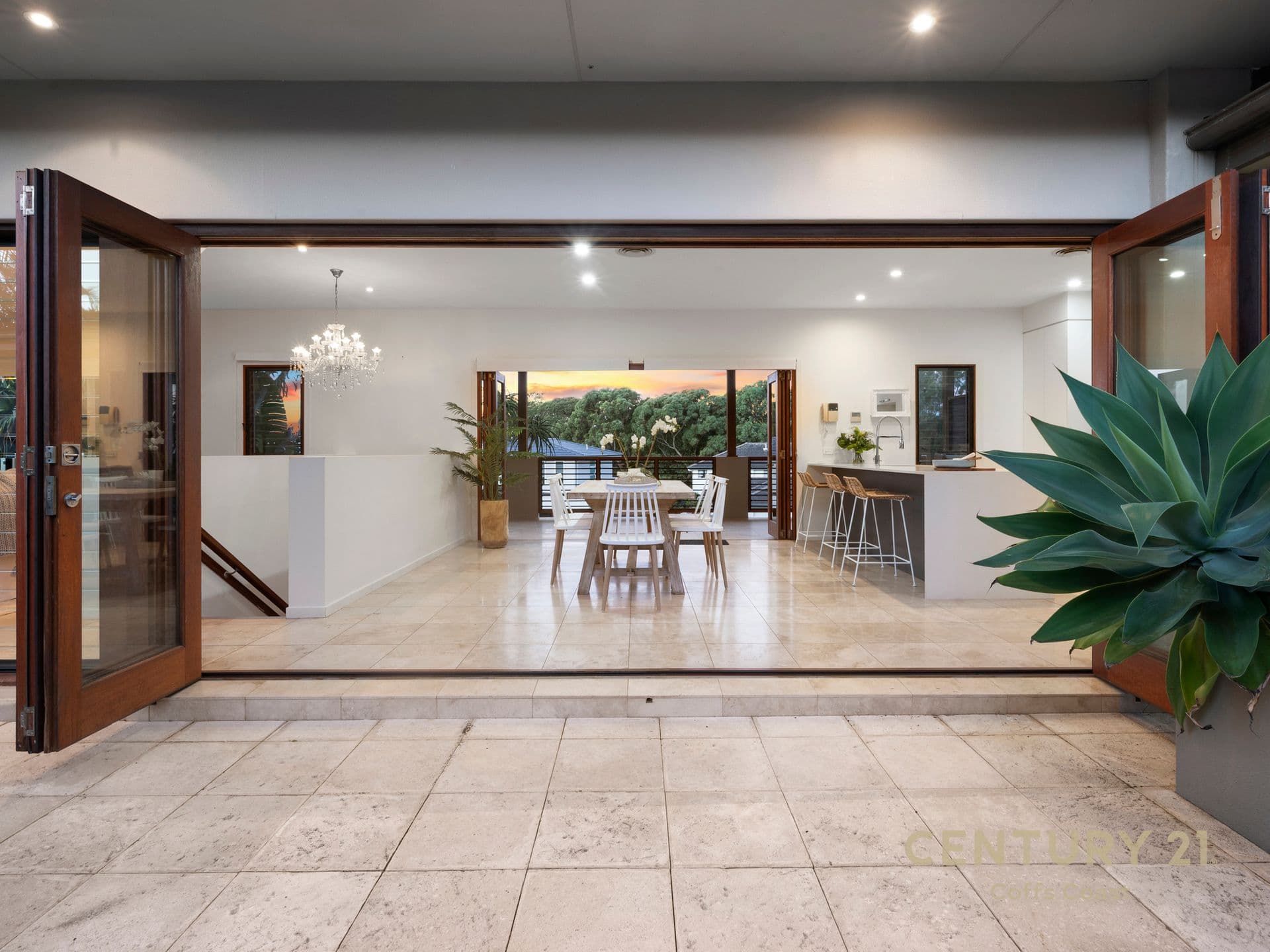 12 San Simeon Circuit, Sapphire Beach, NSW, 2450, Sapphire Beach - Thumbnail 2