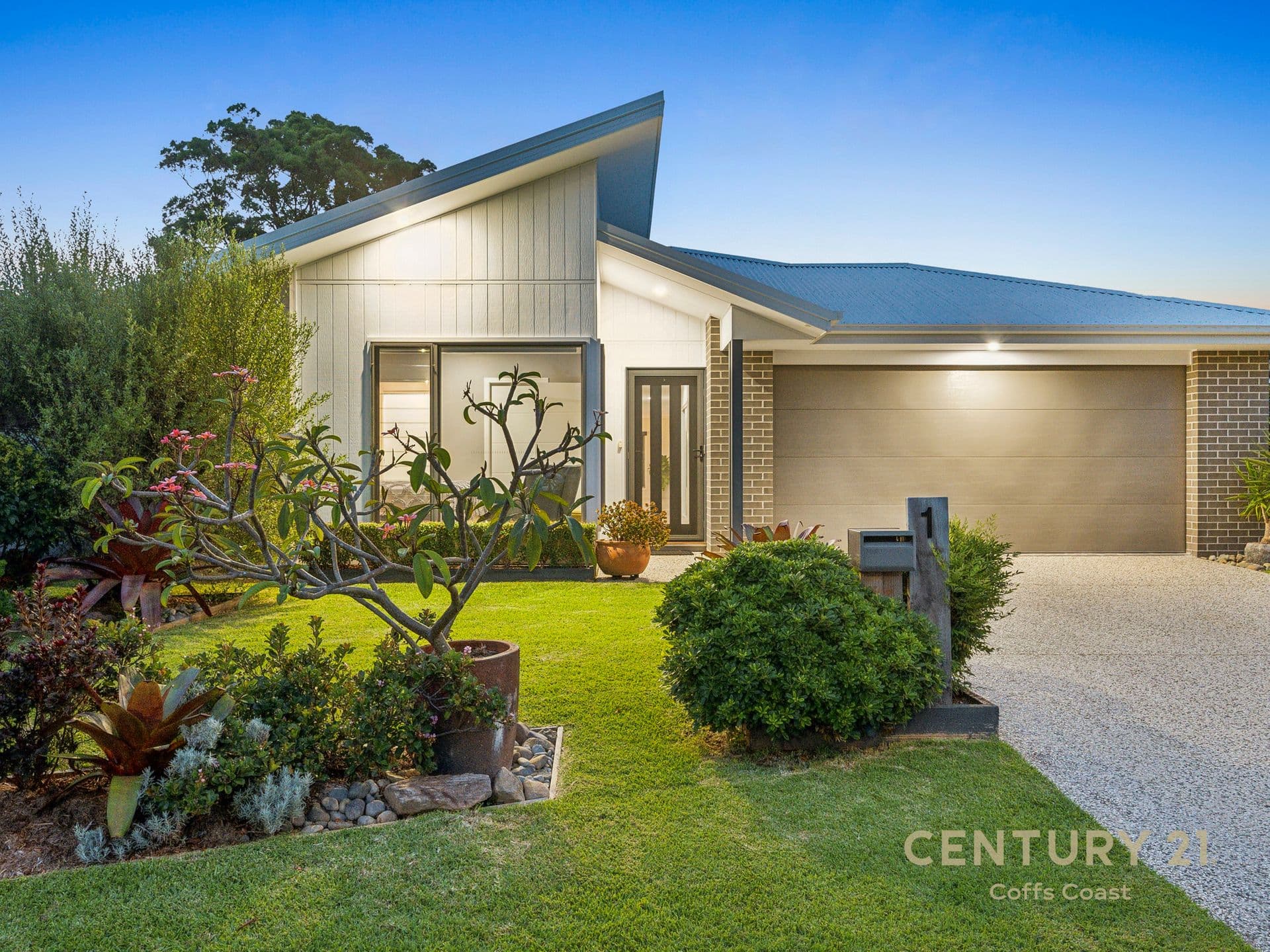1 Mackerel Crescent, Korora, NSW, 2450, Korora - Thumbnail 3