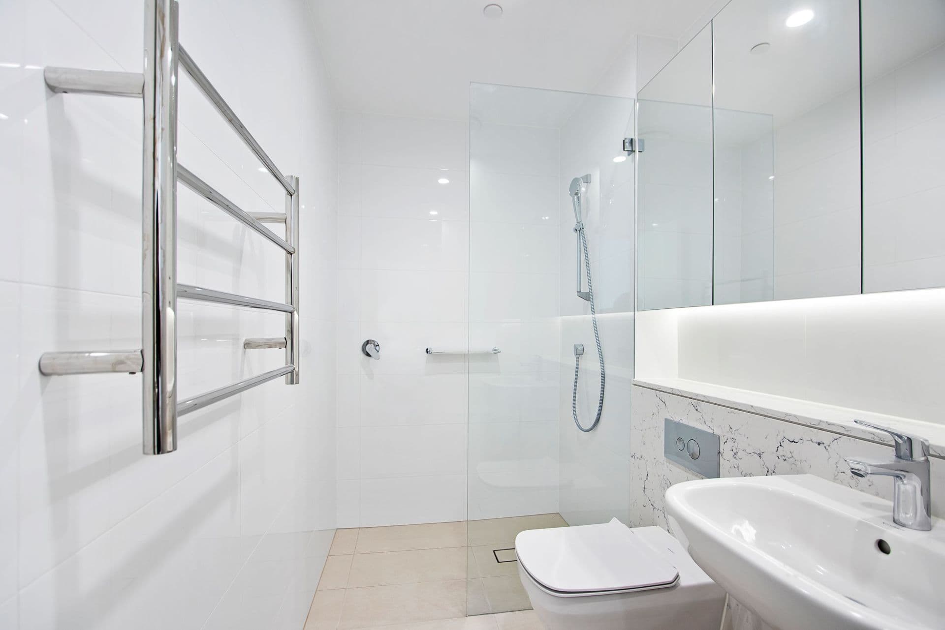 8/8 Wallace Street, North Sydney - Thumbnail 3