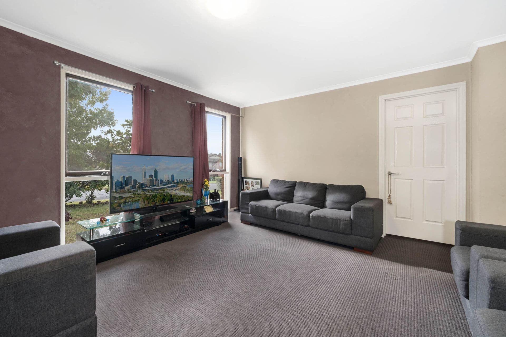 54 Merlin Street, The Oaks, NSW, 2570, The Oaks - Thumbnail 2
